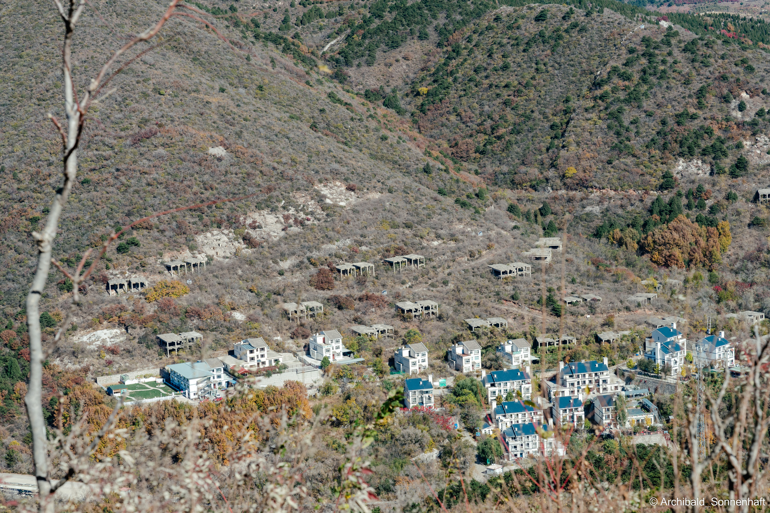 Hiking in Panlai. Photographer in Guangzhou, China. Archibald Sonnenhaft