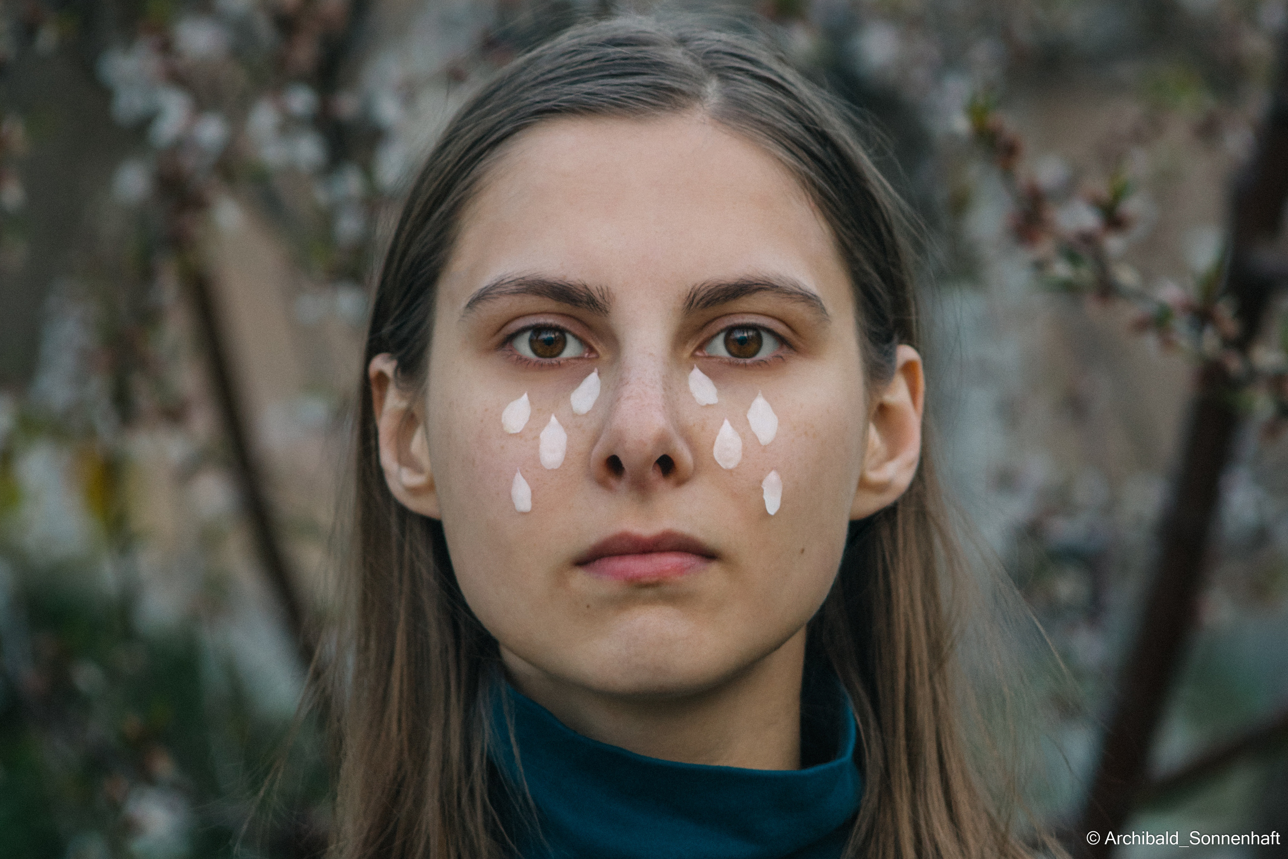 Photographer in Guangzhou, China. Archibald Sonnenhaft