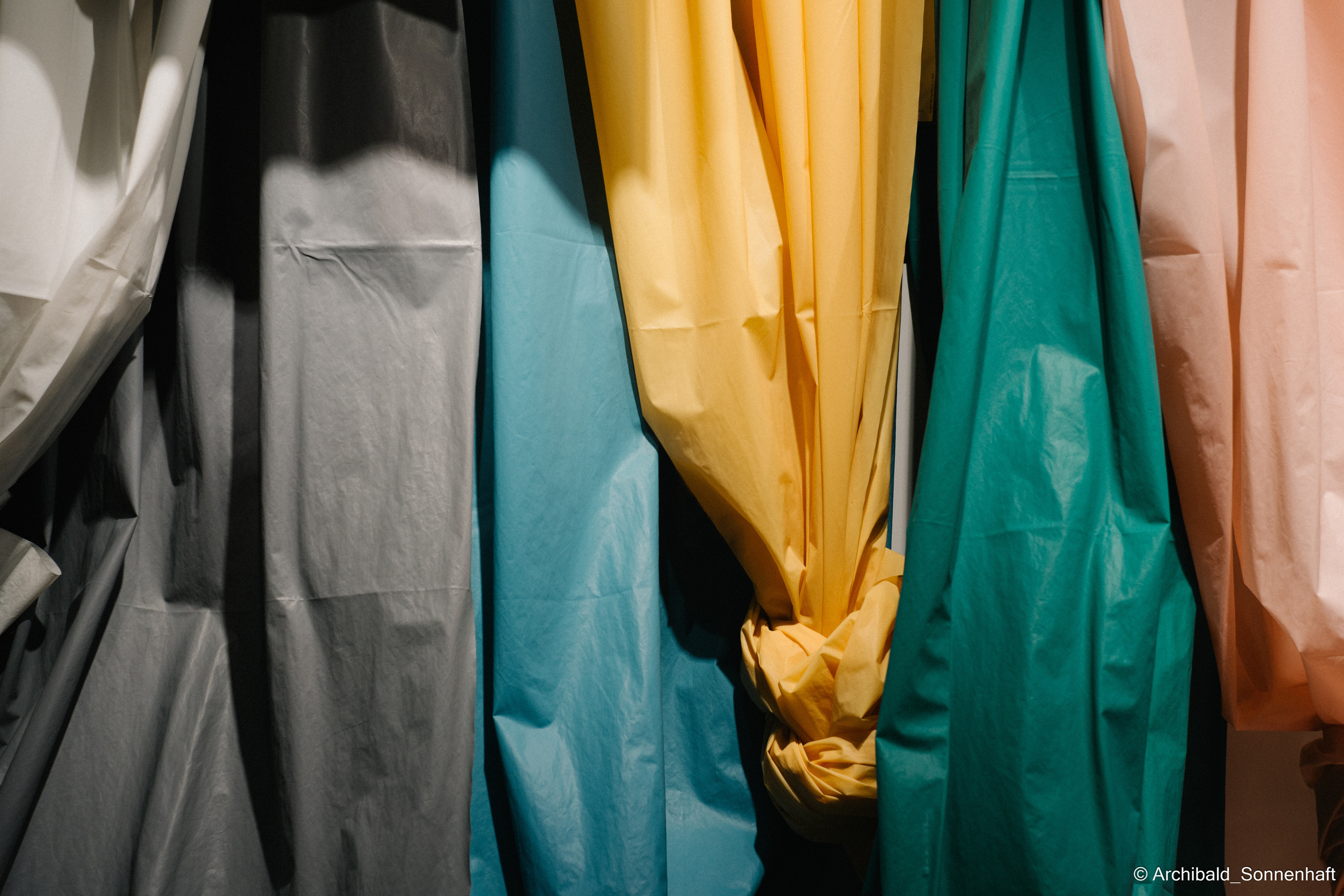 Soft, beautiful, horizontal. Photographer in Guangzhou, China. Archibald Sonnenhaft