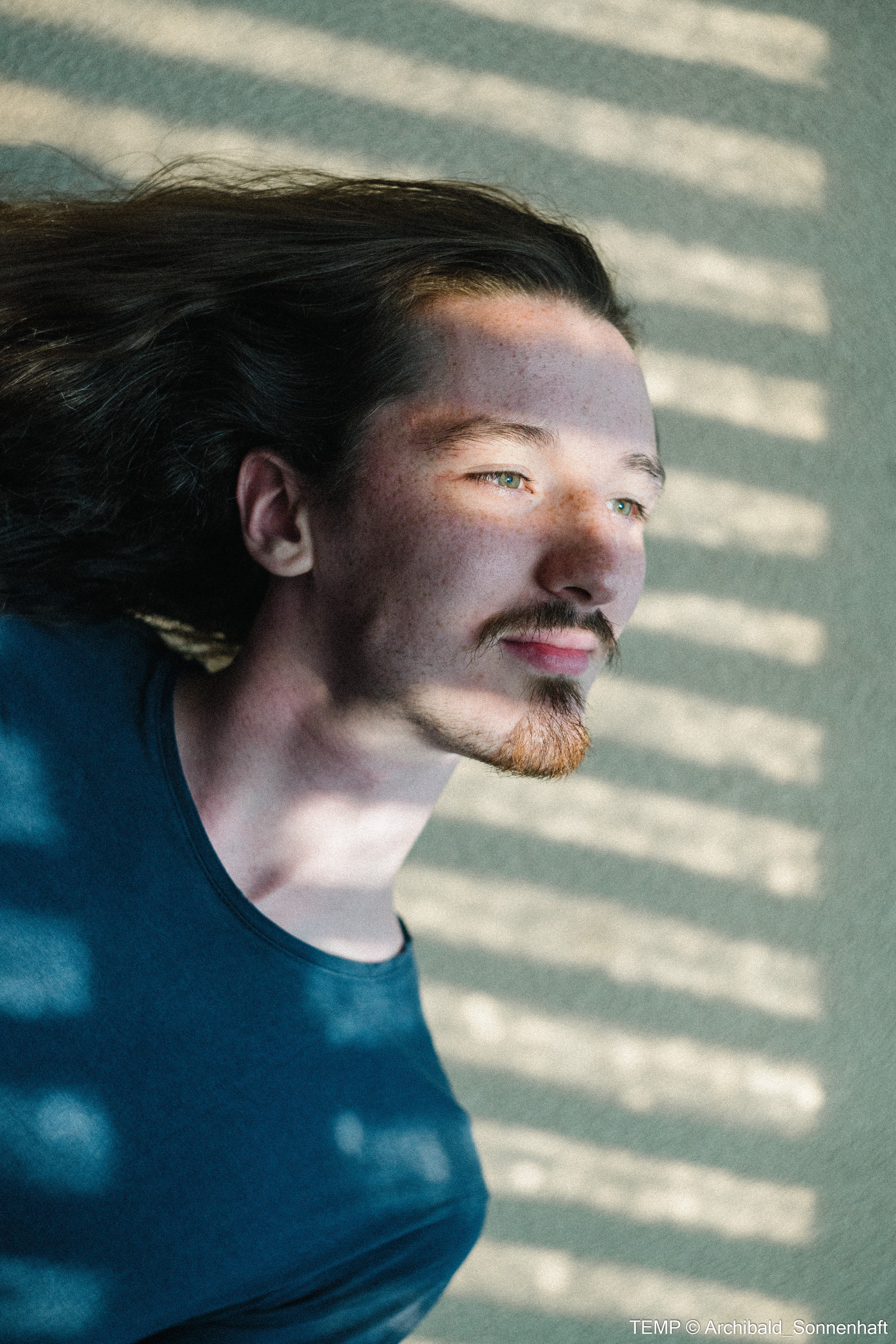 Small tourist island (Yantai district, China). Photographer in Guangzhou, China. Archibald Sonnenhaft