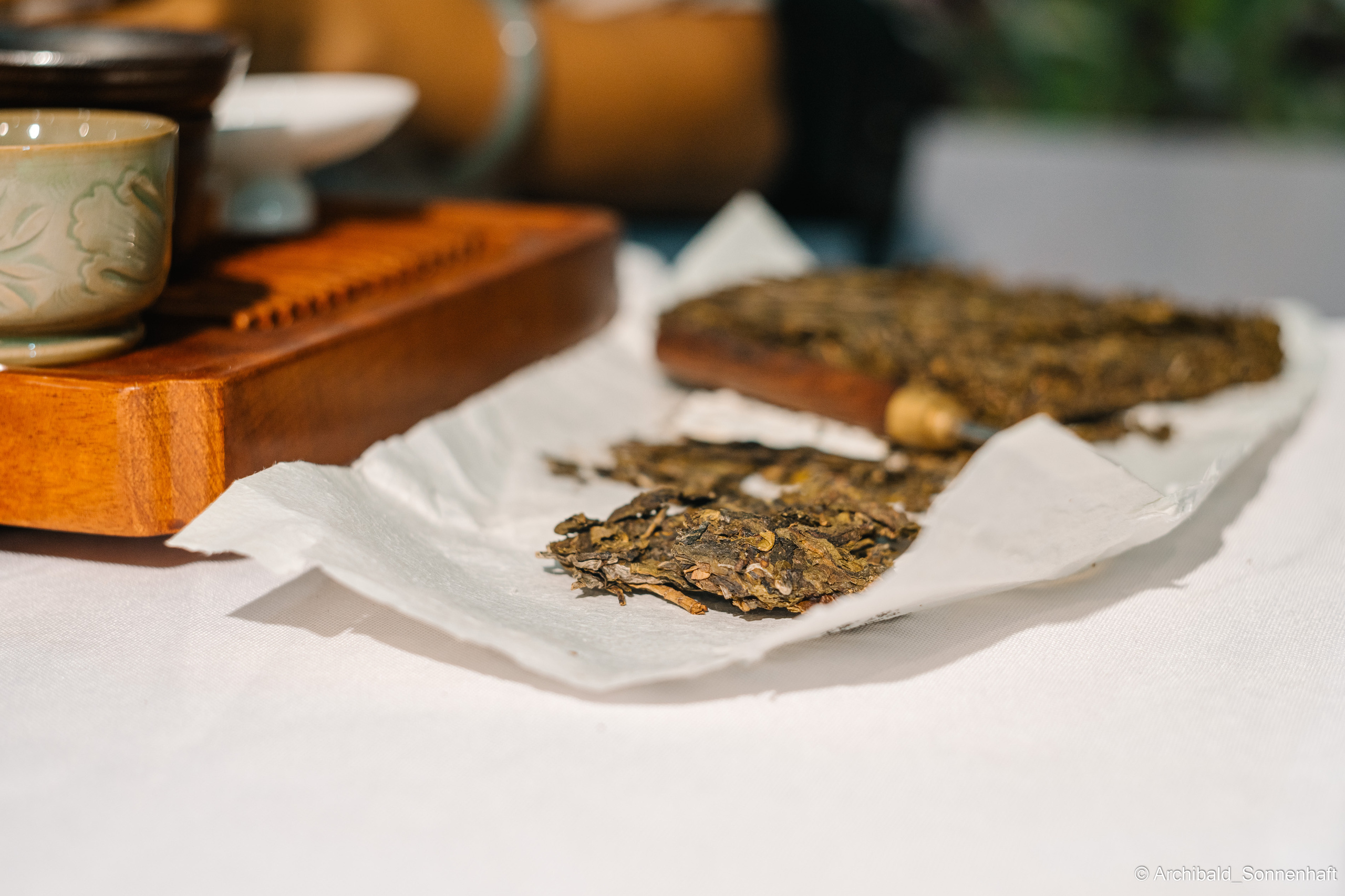 Tea exhibition in Tianjin, China. Photographer in Guangzhou, China. Archibald Sonnenhaft