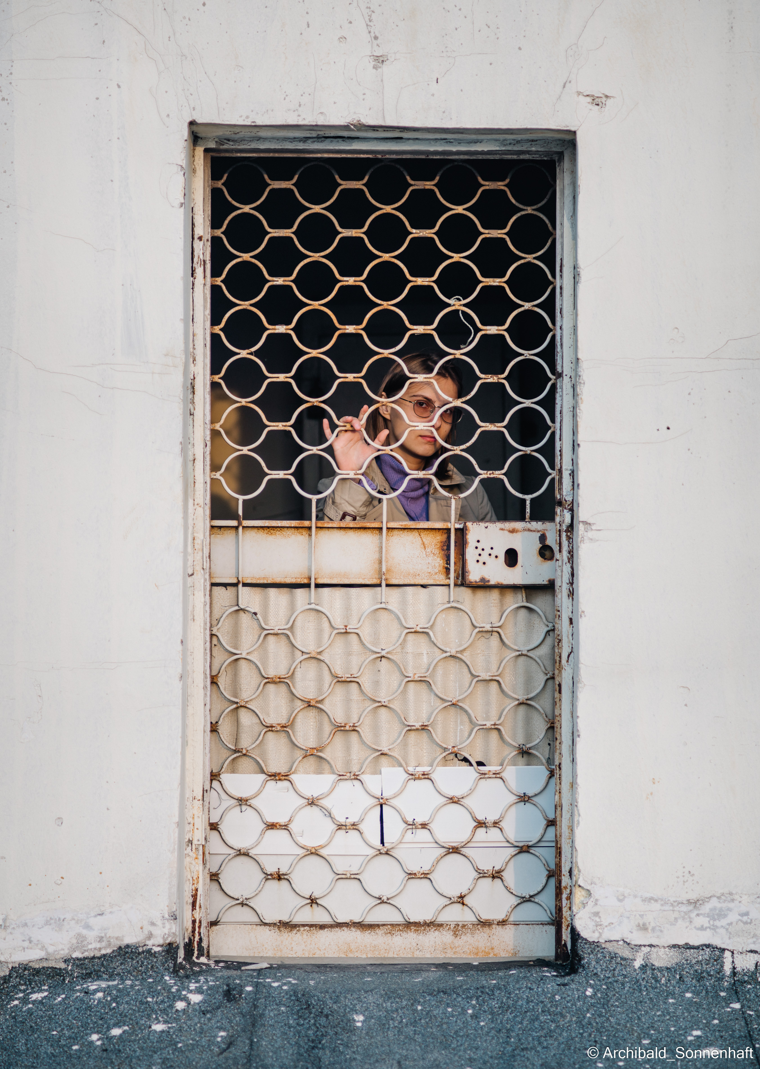 On the roof. Photographer in Guangzhou, China. Archibald Sonnenhaft