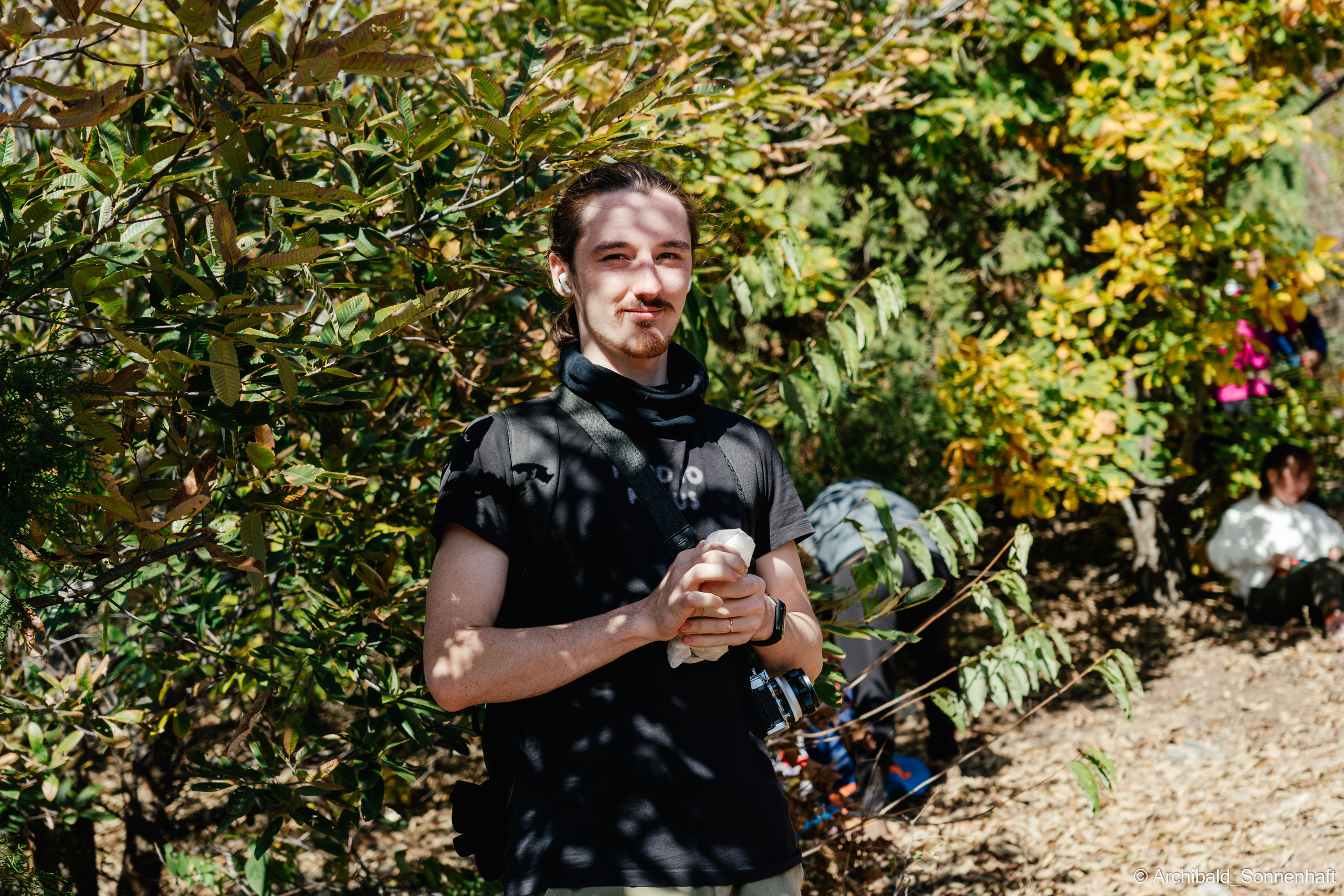 Hiking in Panlai. Photographer in Guangzhou, China. Archibald Sonnenhaft