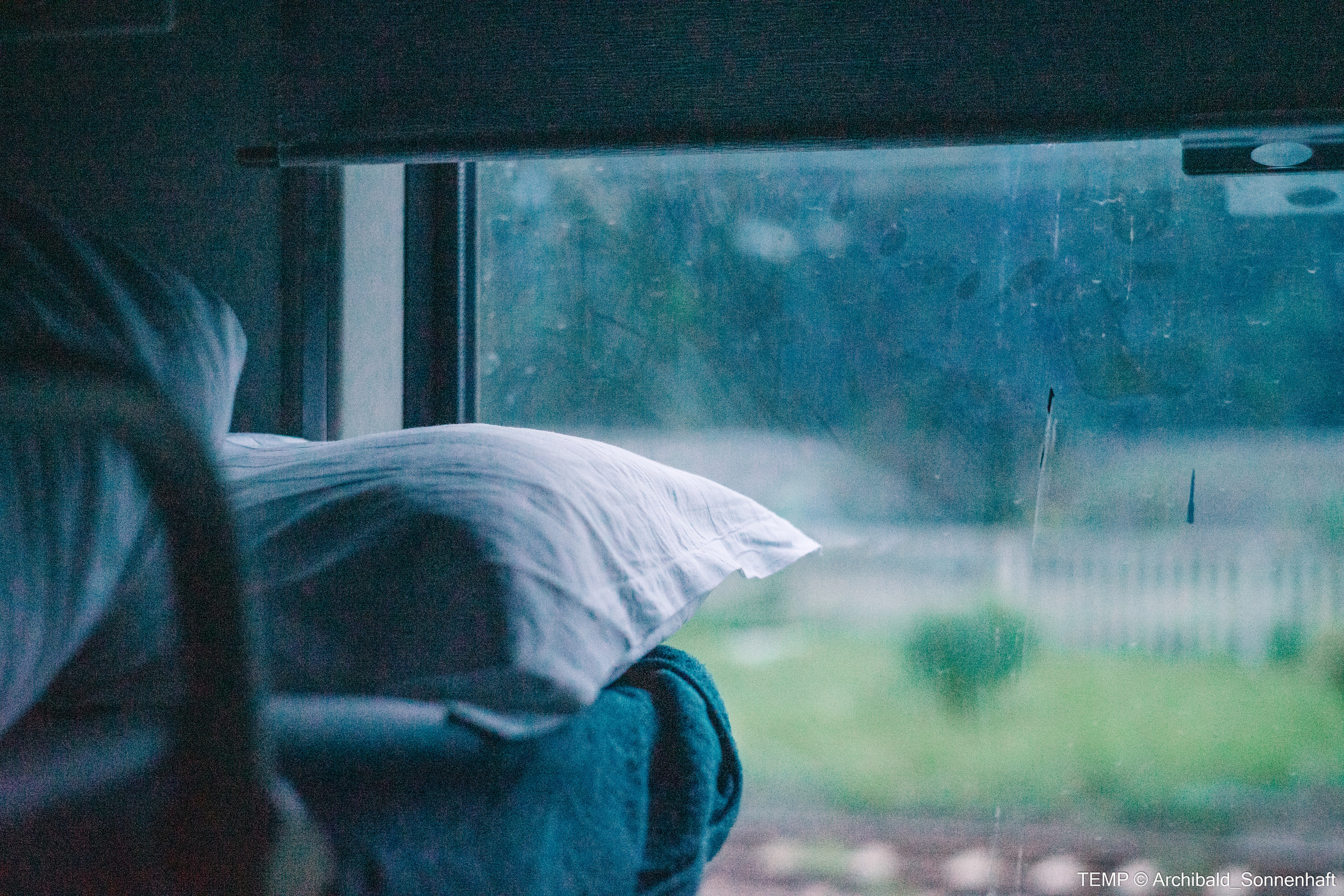 Small tourist island (Yantai district, China). Photographer in Guangzhou, China. Archibald Sonnenhaft