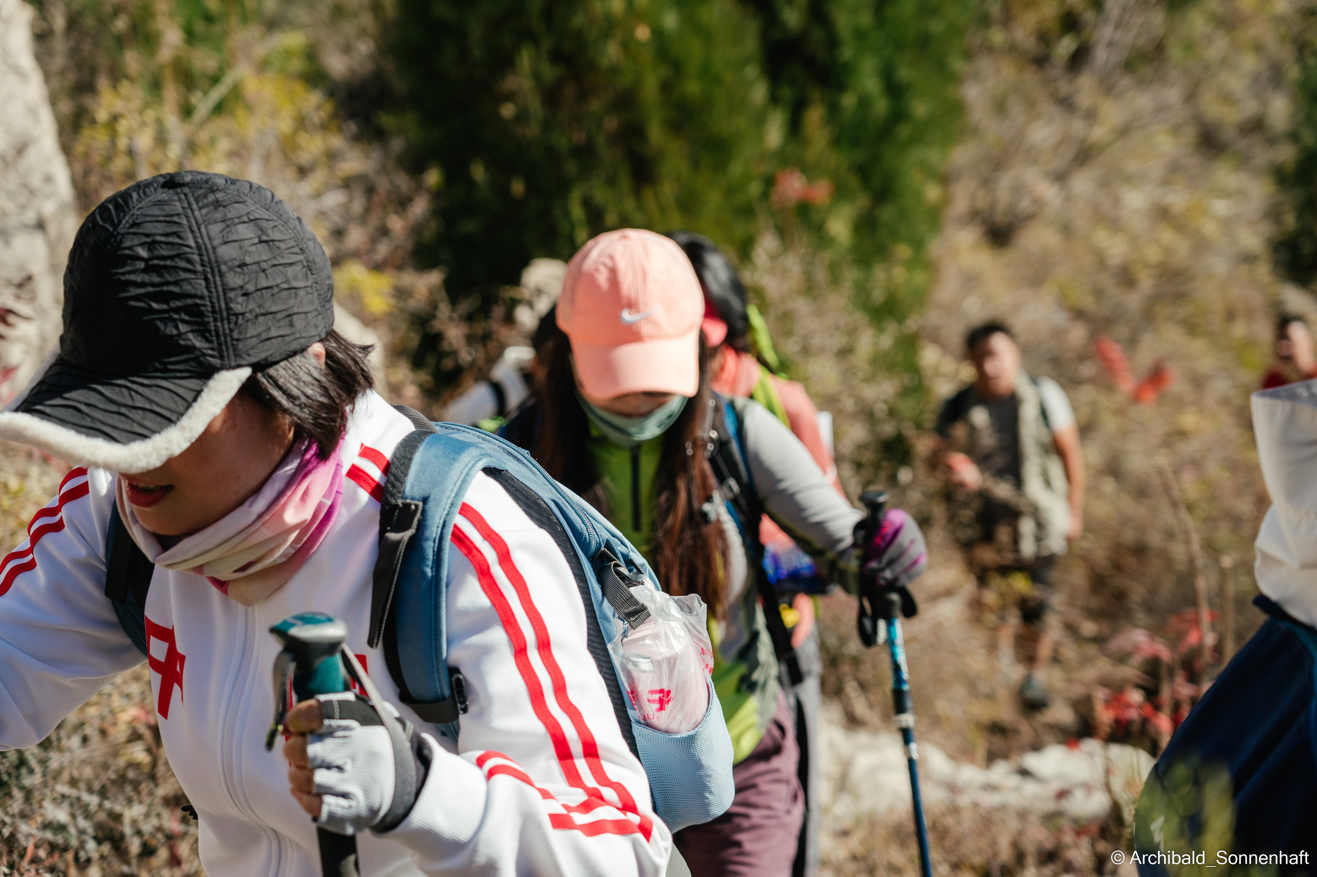 Hiking in Panlai. Photographer in Guangzhou, China. Archibald Sonnenhaft