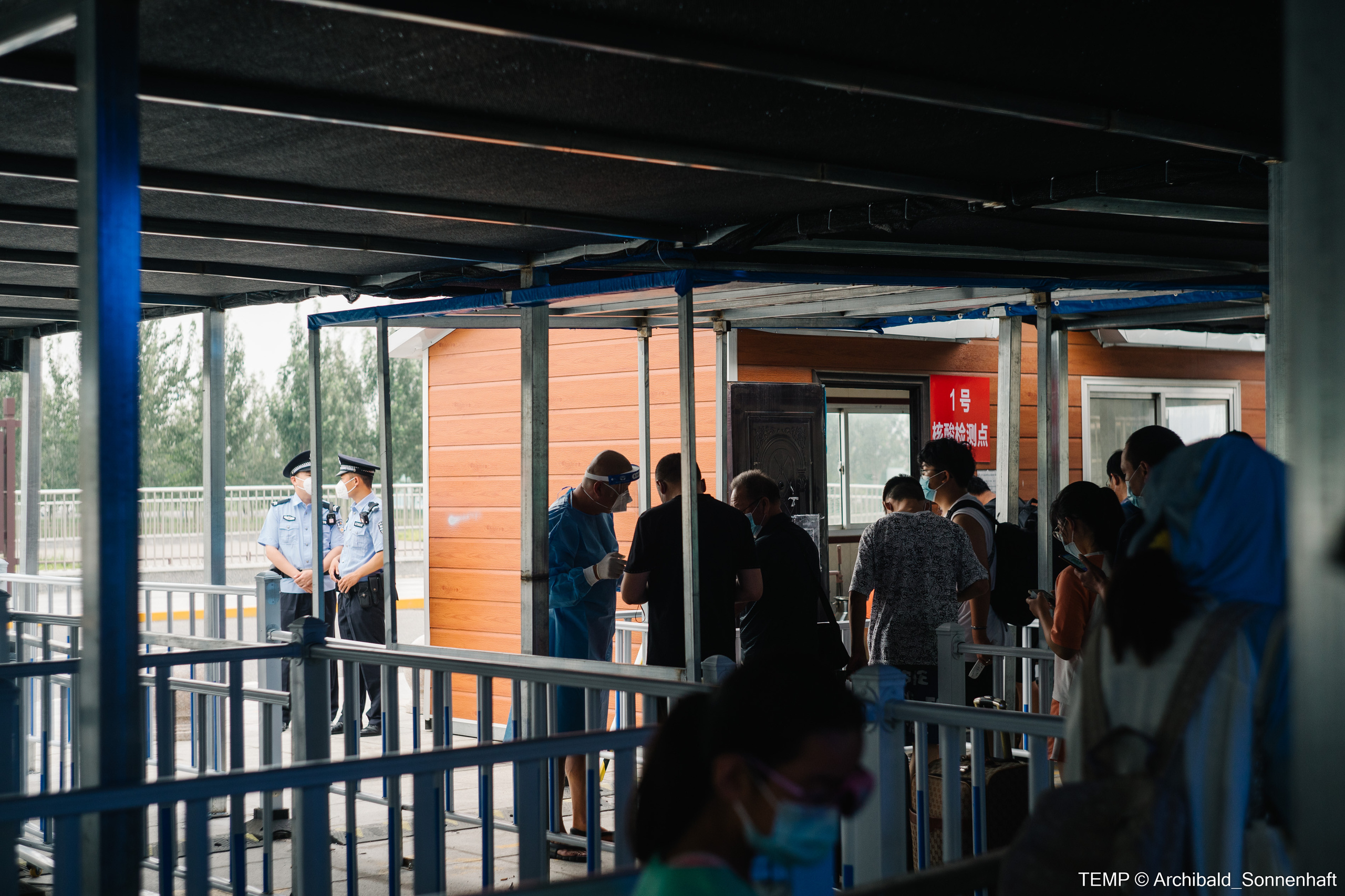 Small tourist island (Yantai district, China). Photographer in Guangzhou, China. Archibald Sonnenhaft
