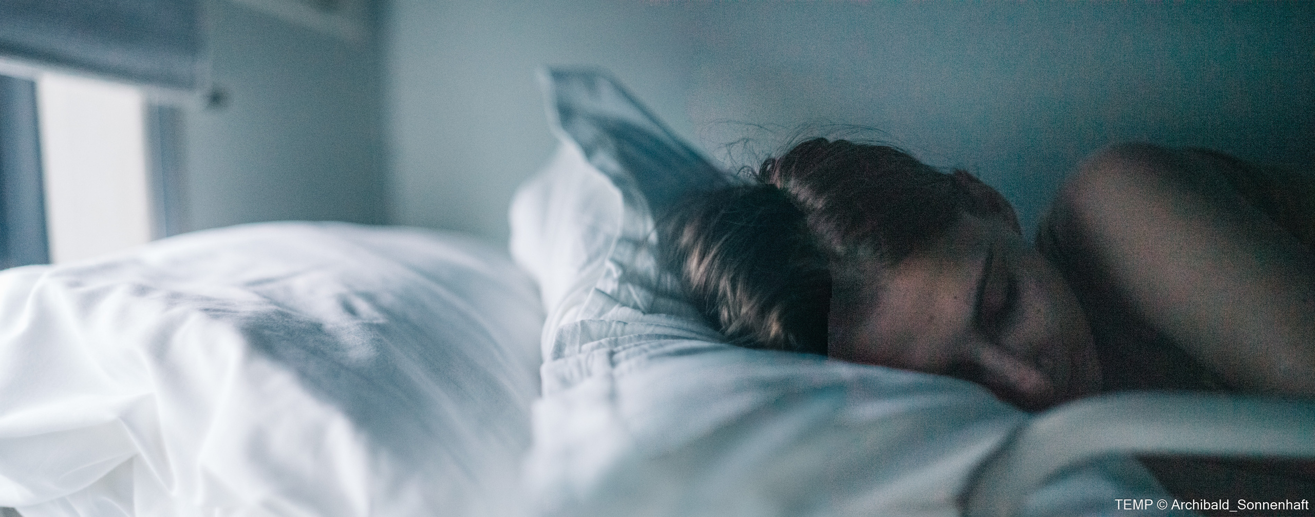 Small tourist island (Yantai district, China). Photographer in Guangzhou, China. Archibald Sonnenhaft