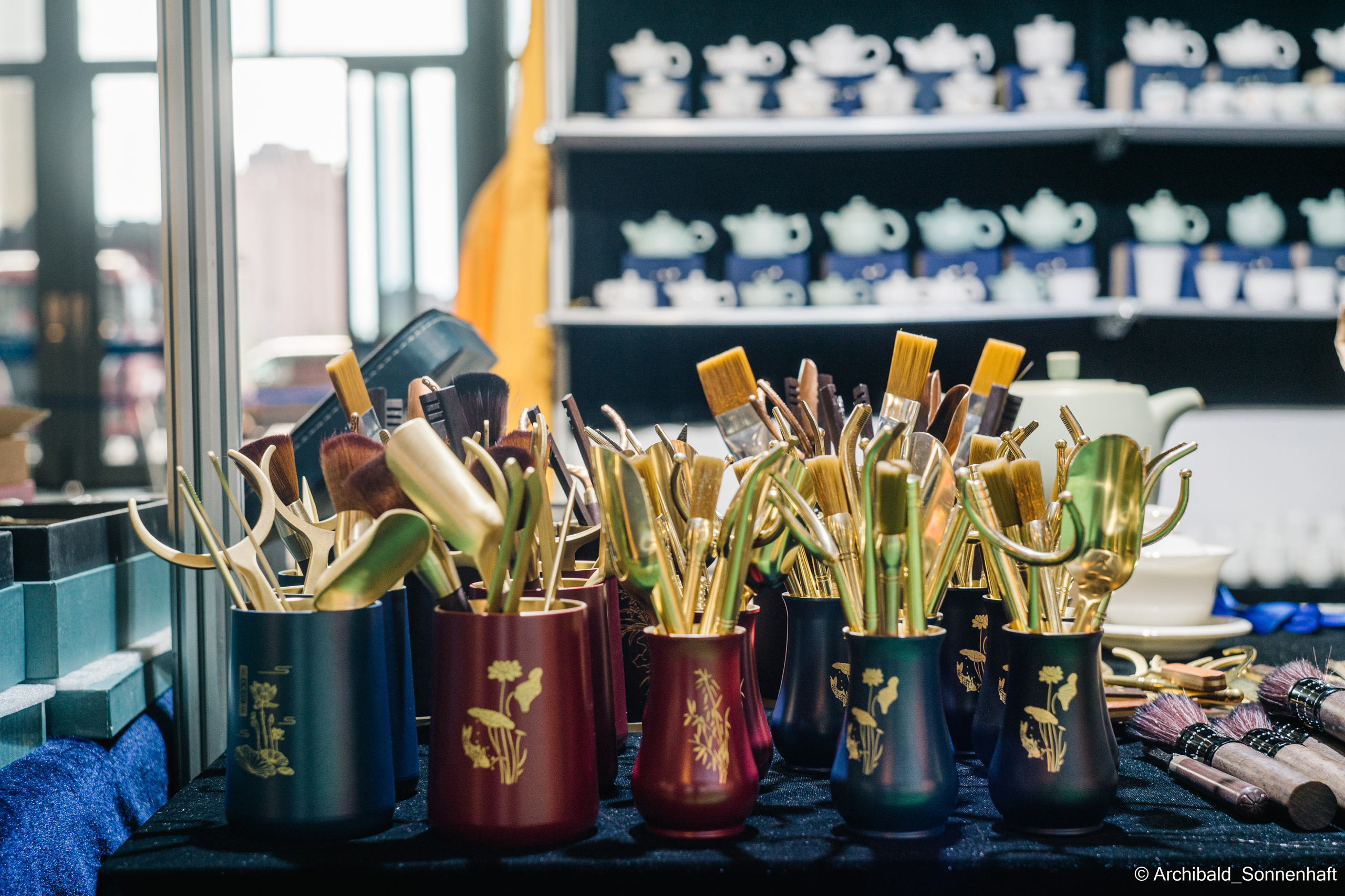 Tea exhibition in Tianjin, China. Photographer in Guangzhou, China. Archibald Sonnenhaft