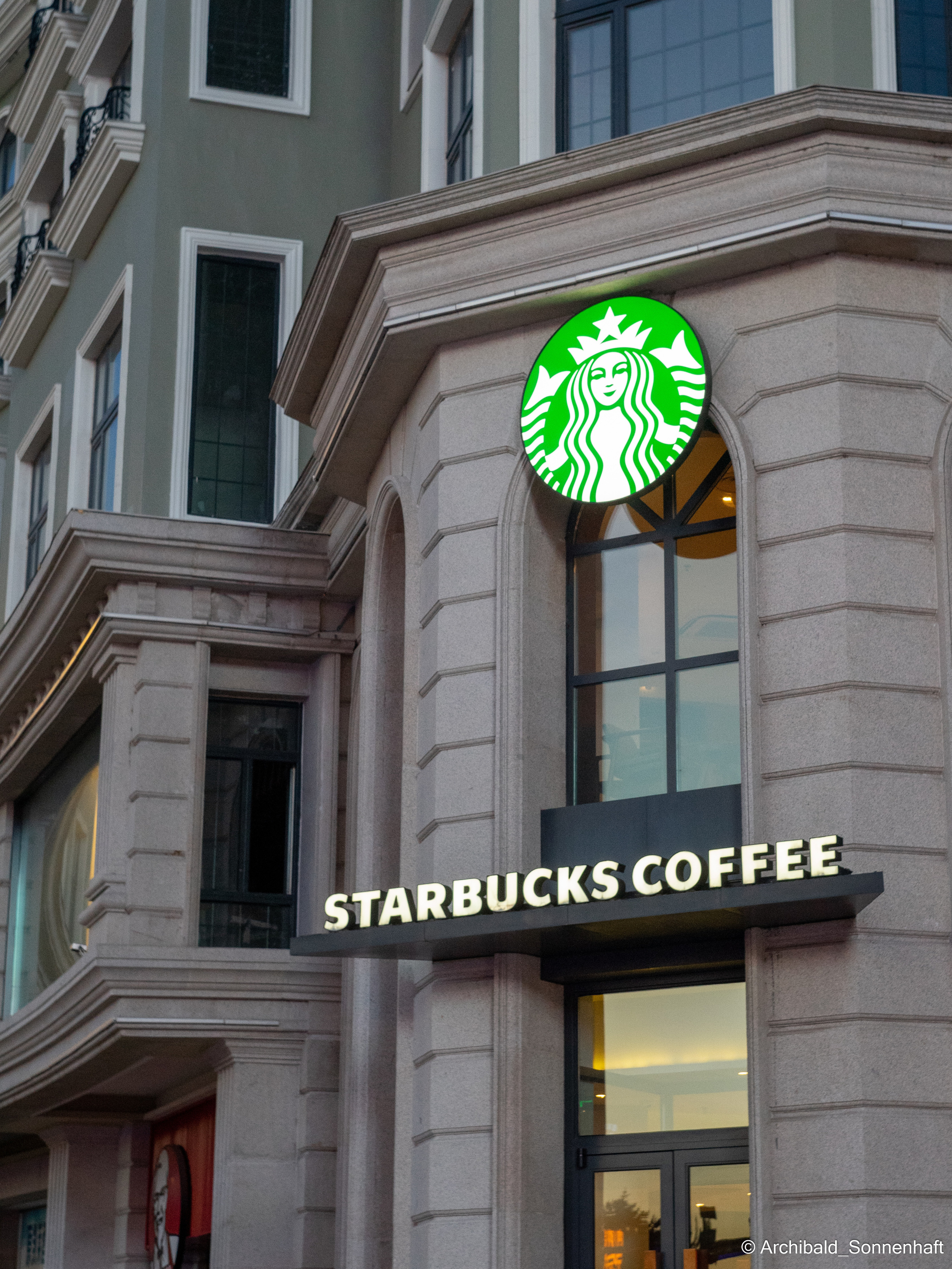 Ha, what cool drawings!. Photographer in Guangzhou, China. Archibald Sonnenhaft