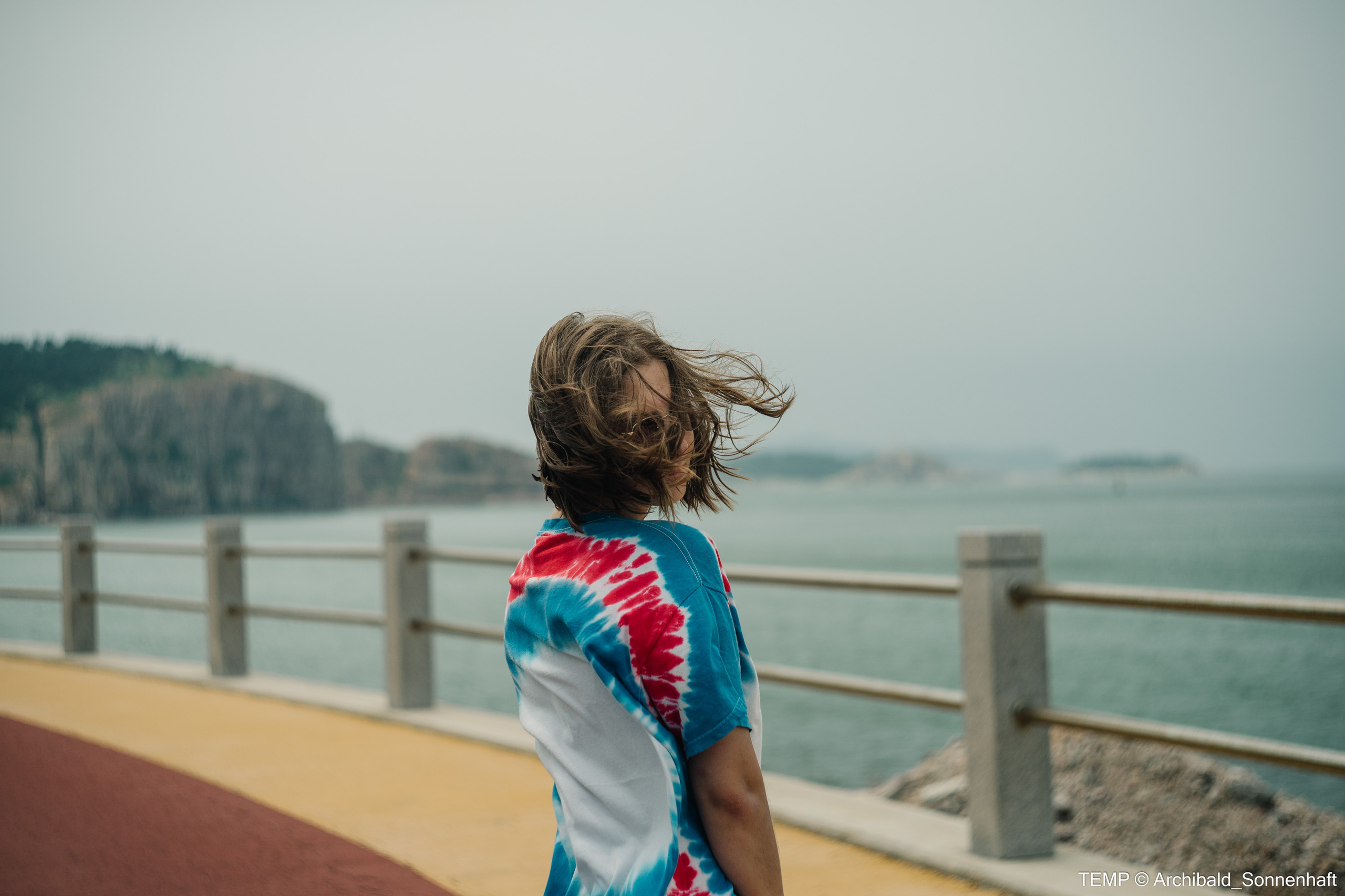 Small tourist island (Yantai district, China). Photographer in Guangzhou, China. Archibald Sonnenhaft