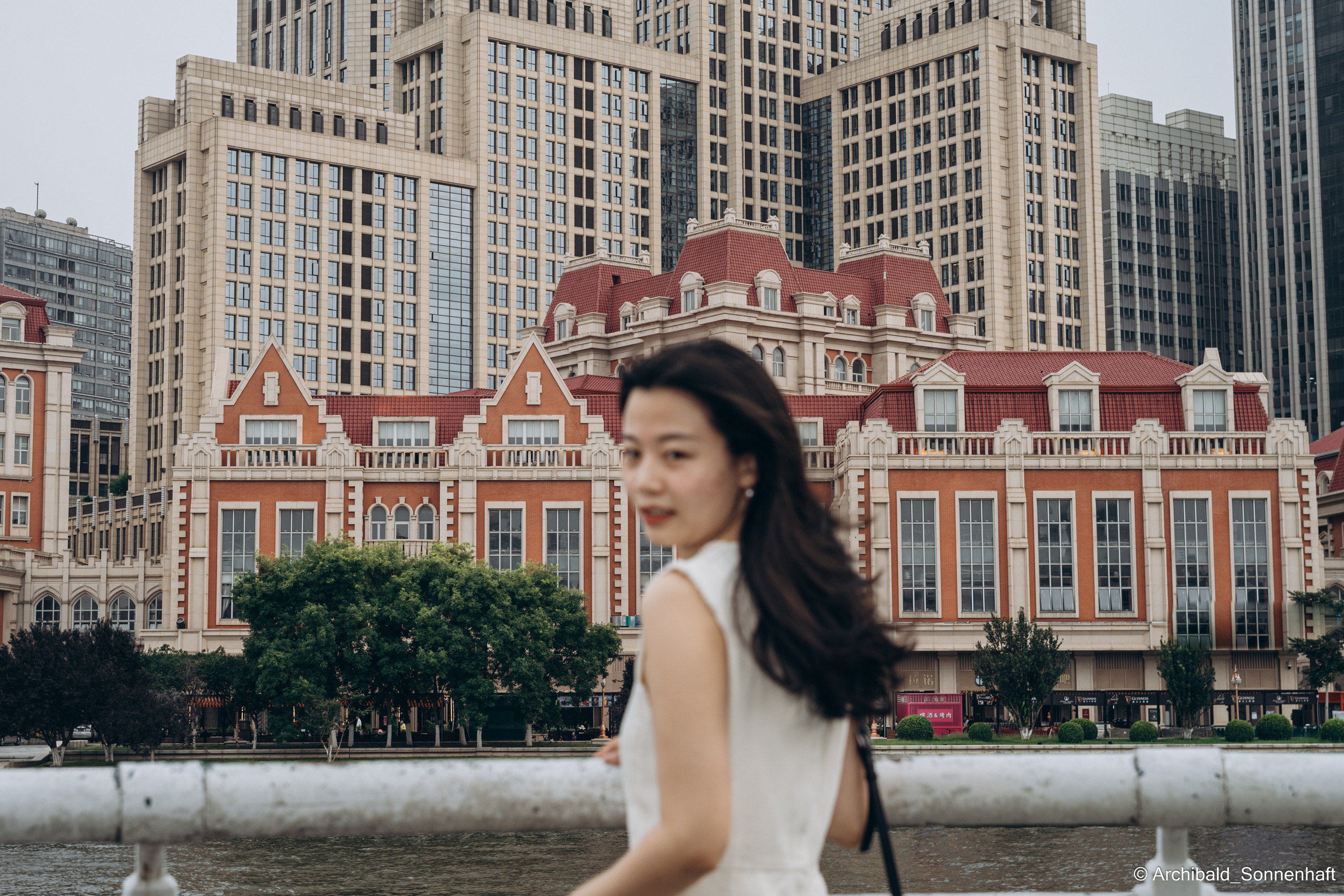 贾艺聪 (Jia Yicong), 2022.08.21. Photographer in Guangzhou, China. Archibald Sonnenhaft