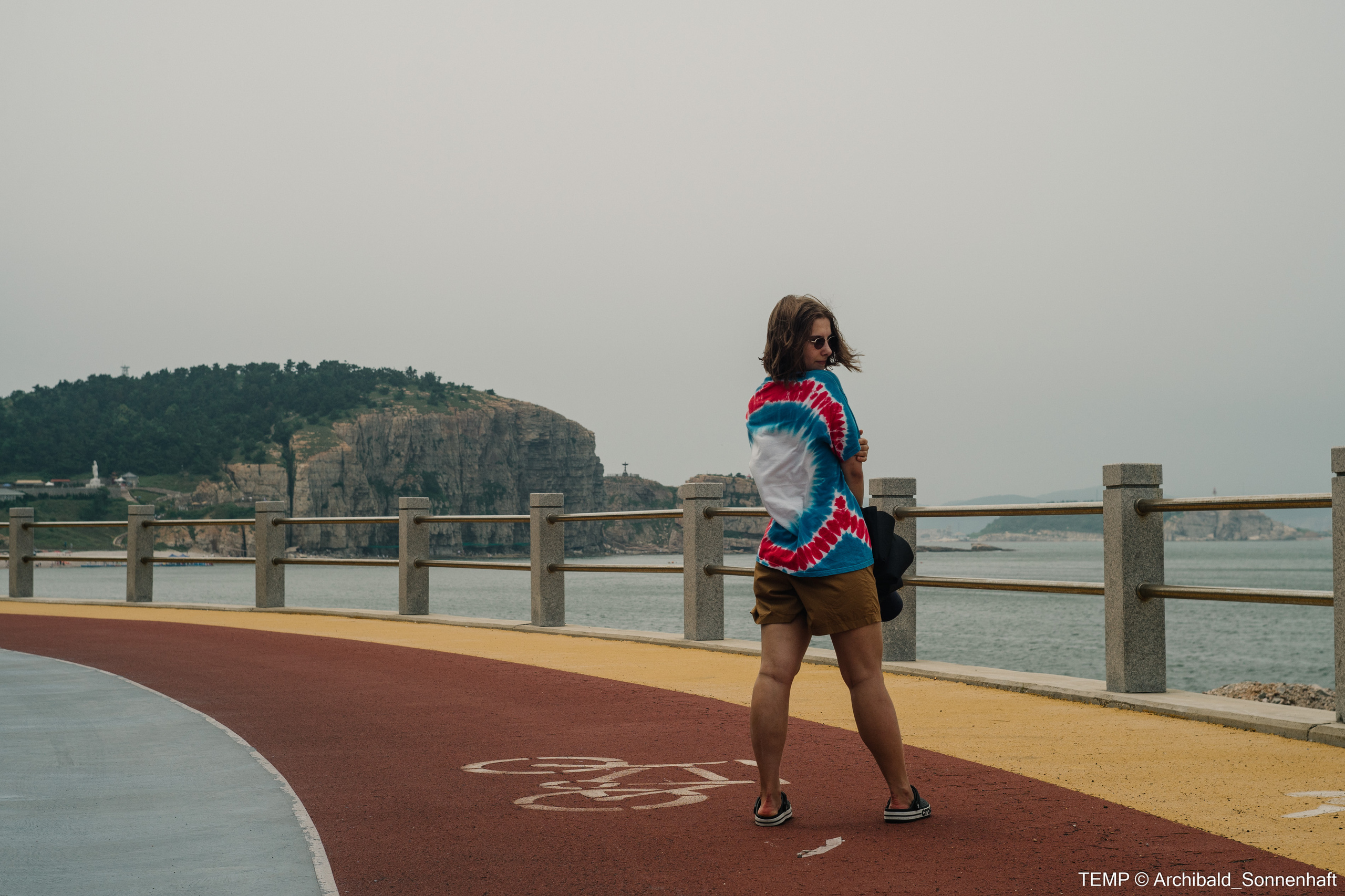 Small tourist island (Yantai district, China). Photographer in Guangzhou, China. Archibald Sonnenhaft