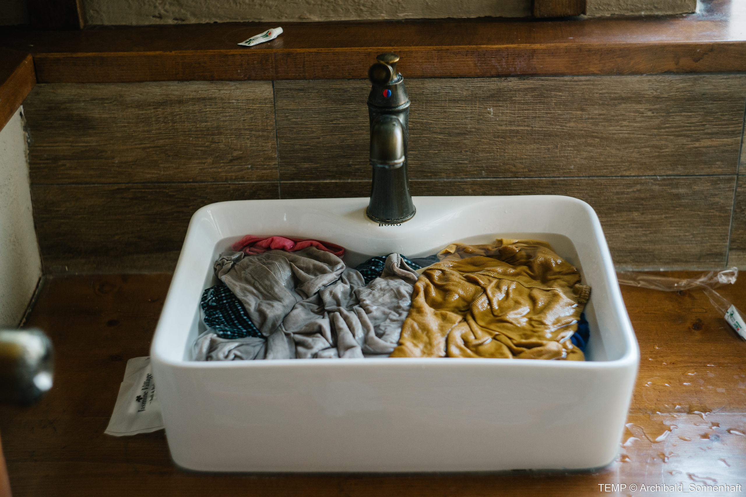 Small tourist island (Yantai district, China). Photographer in Guangzhou, China. Archibald Sonnenhaft