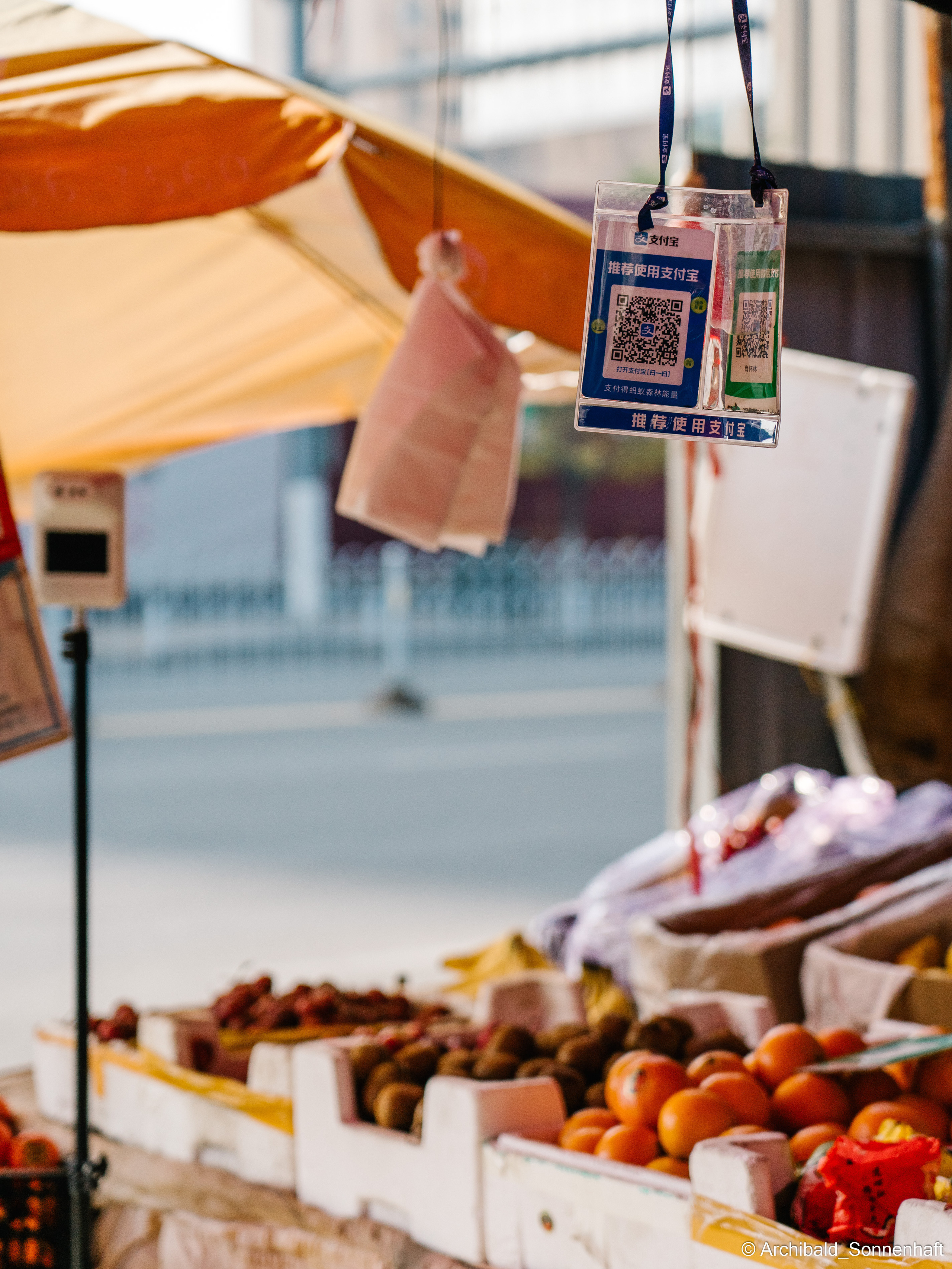 Just a walk. Photographer in Guangzhou, China. Archibald Sonnenhaft
