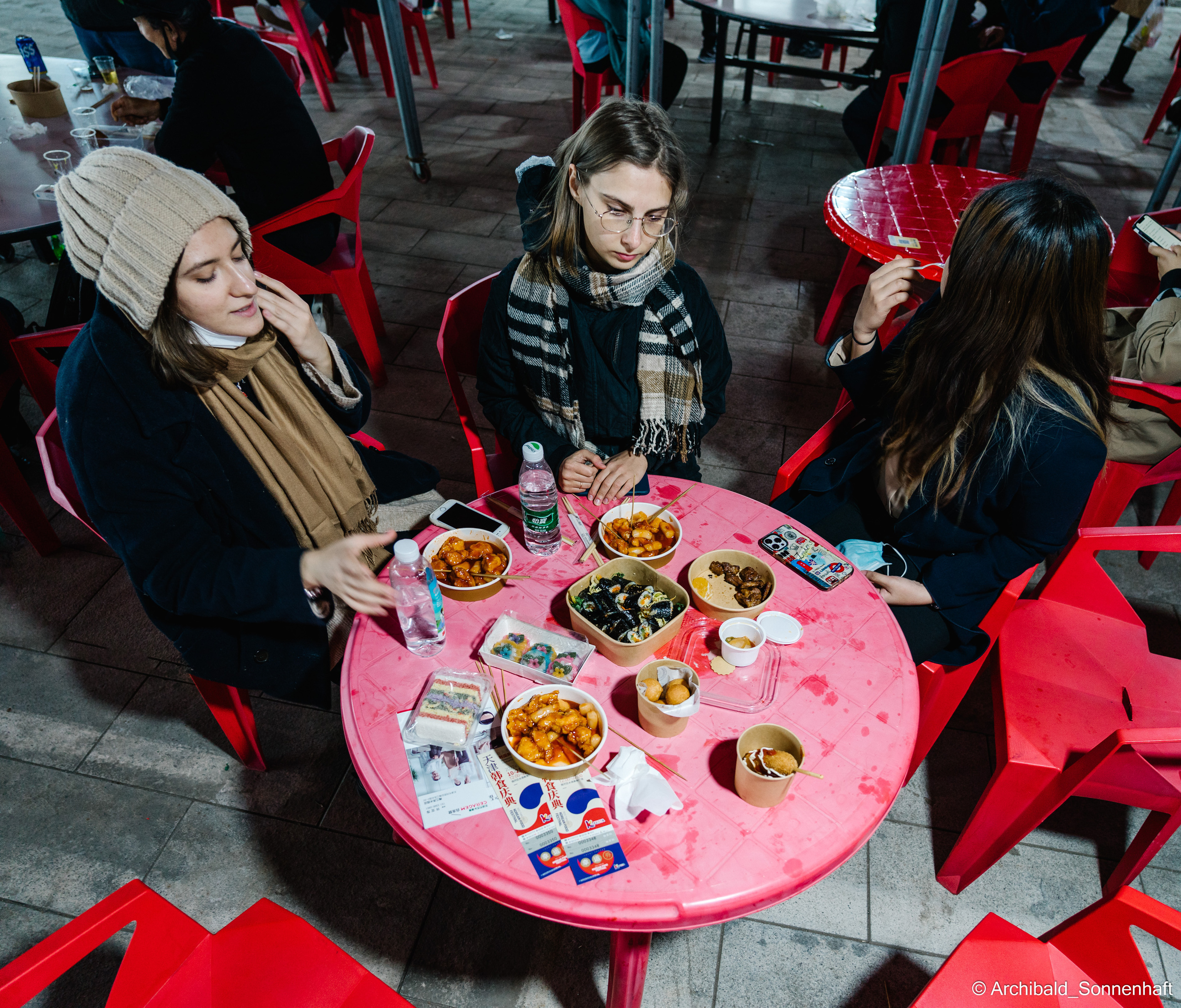 Korean food fest in Tianjin. Photographer in Guangzhou, China. Archibald Sonnenhaft