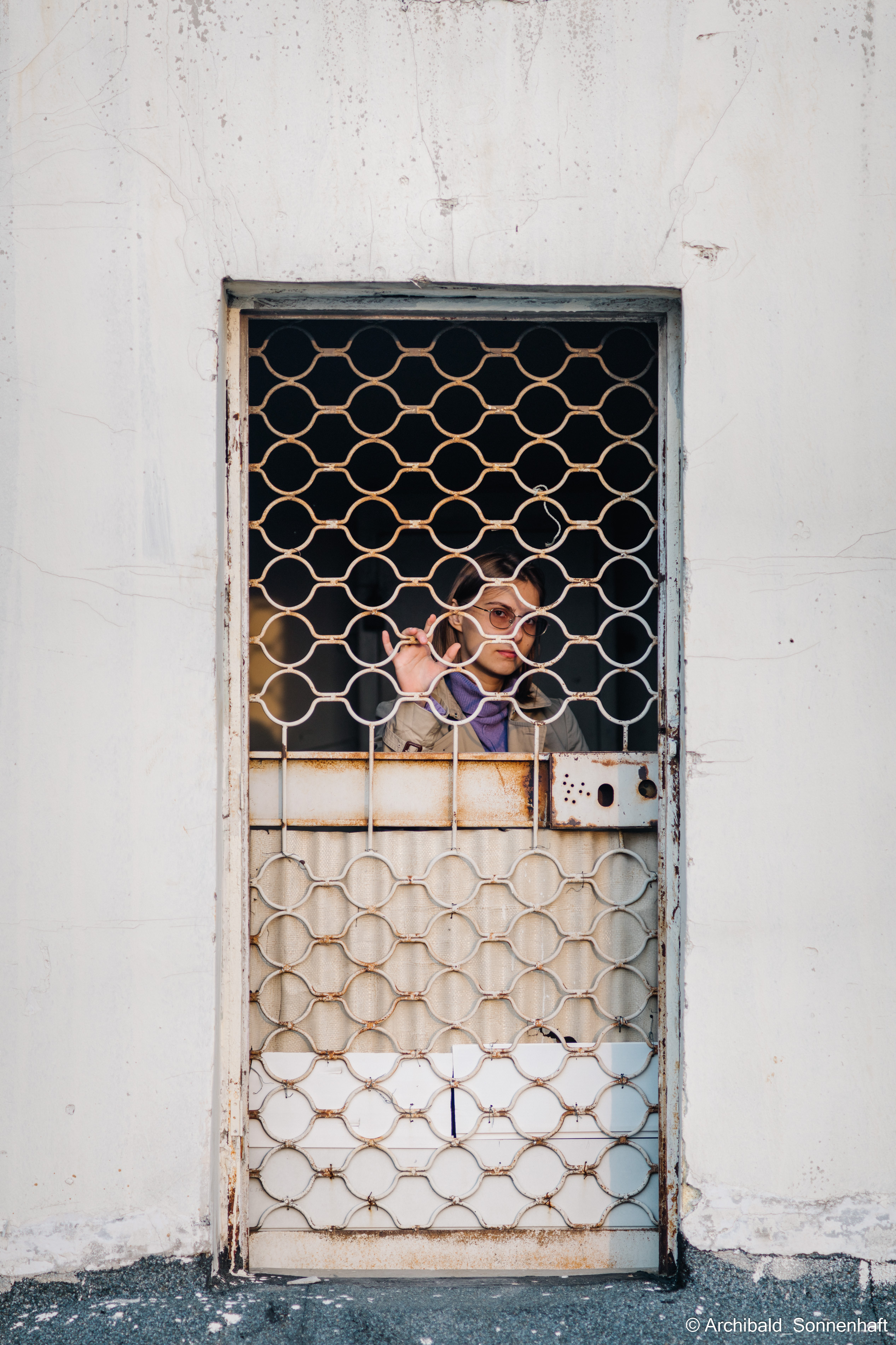 On the roof. Photographer in Guangzhou, China. Archibald Sonnenhaft