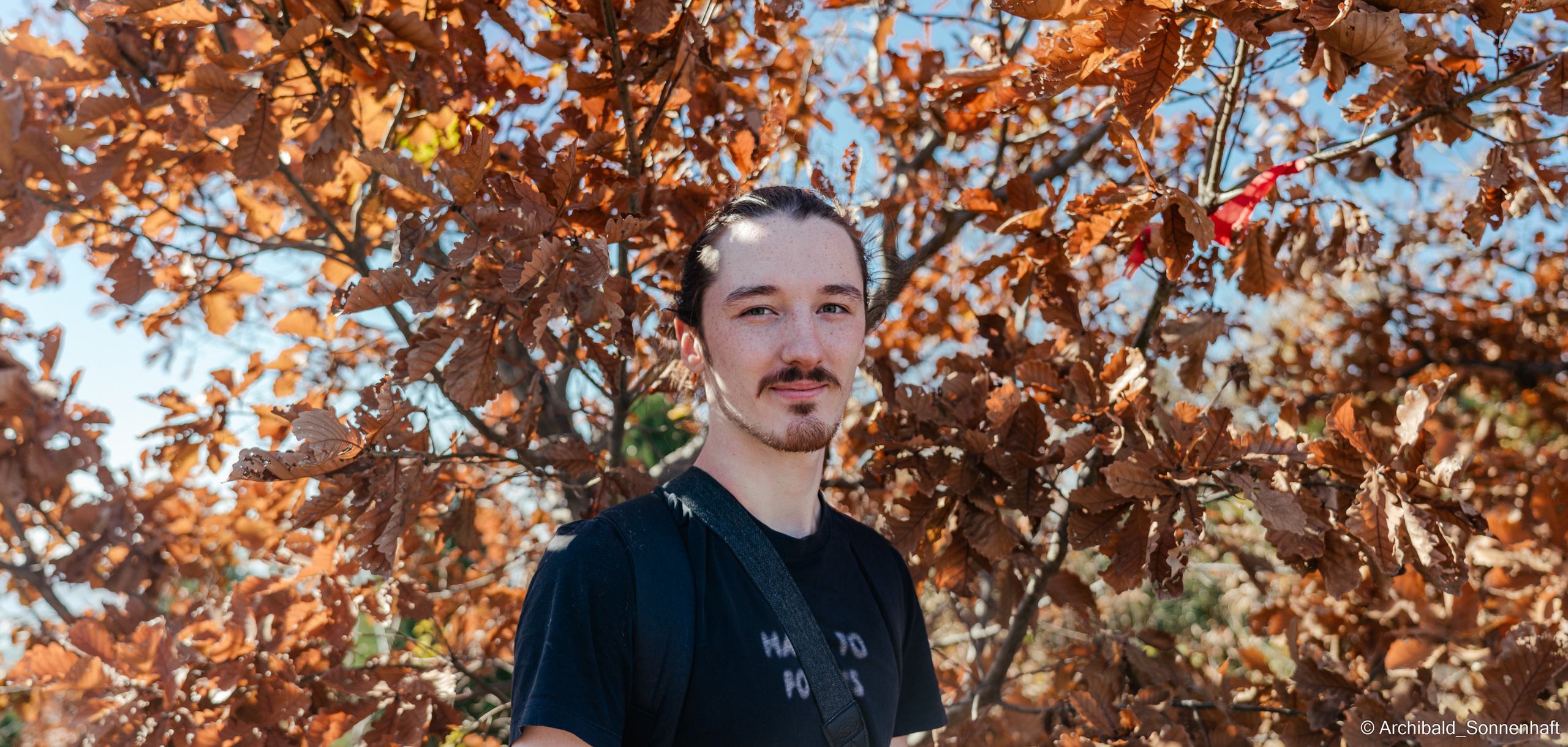 Hiking in Panlai. Photographer in Guangzhou, China. Archibald Sonnenhaft