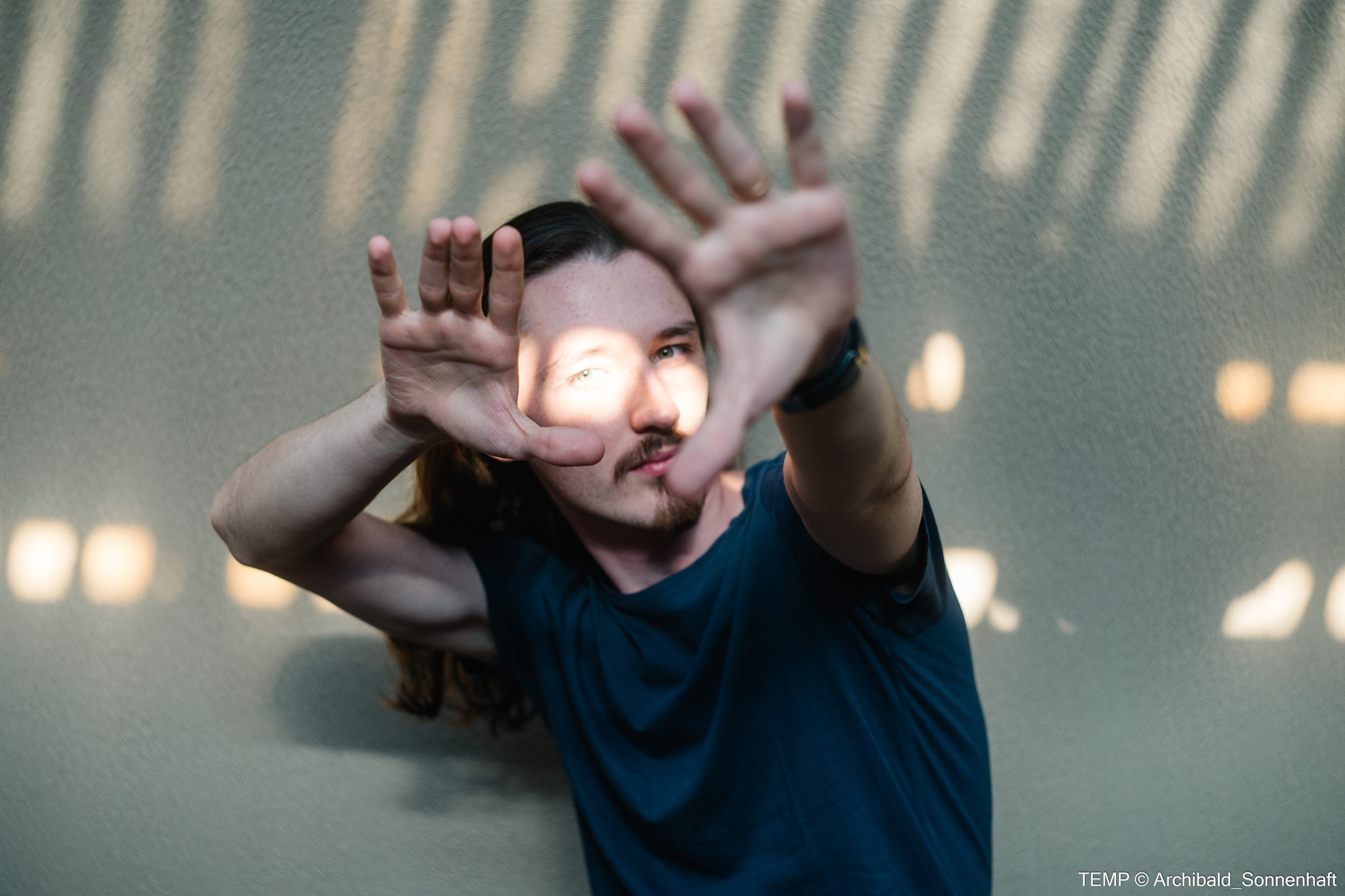 Small tourist island (Yantai district, China). Photographer in Guangzhou, China. Archibald Sonnenhaft