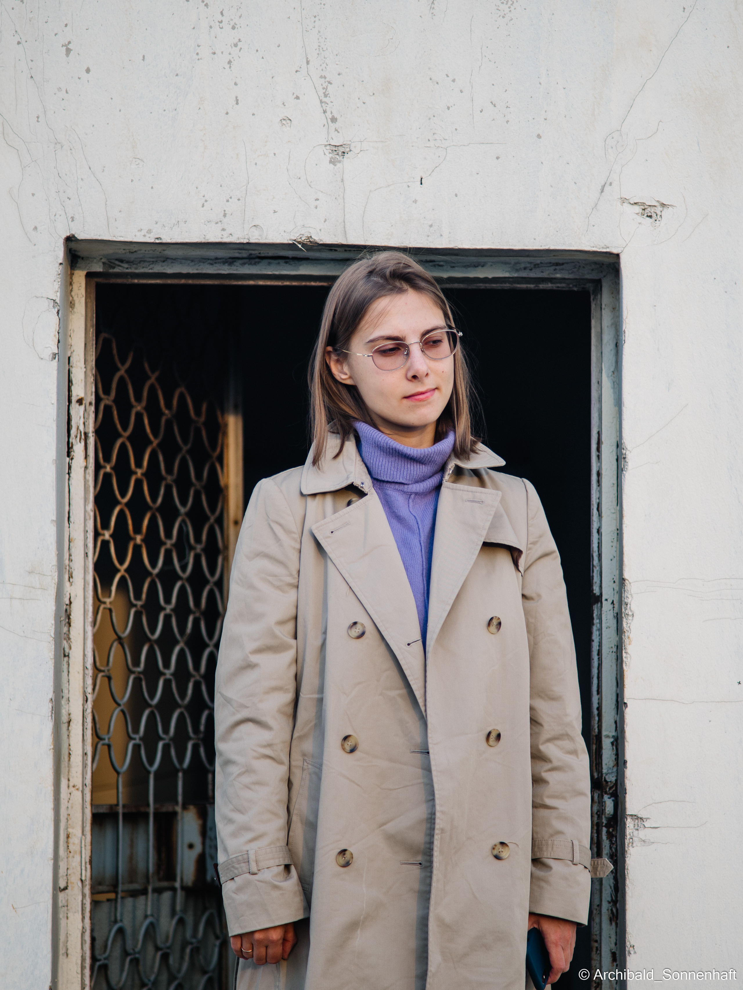 On the roof. Photographer in Guangzhou, China. Archibald Sonnenhaft