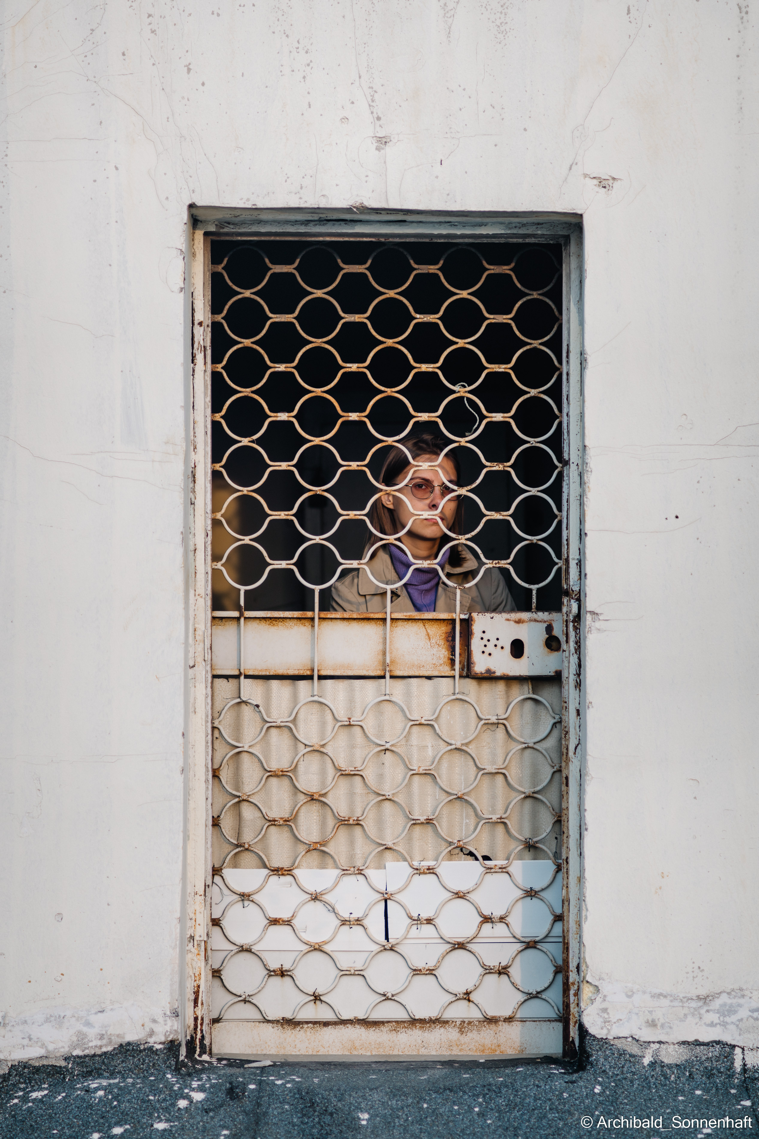 On the roof. Photographer in Guangzhou, China. Archibald Sonnenhaft