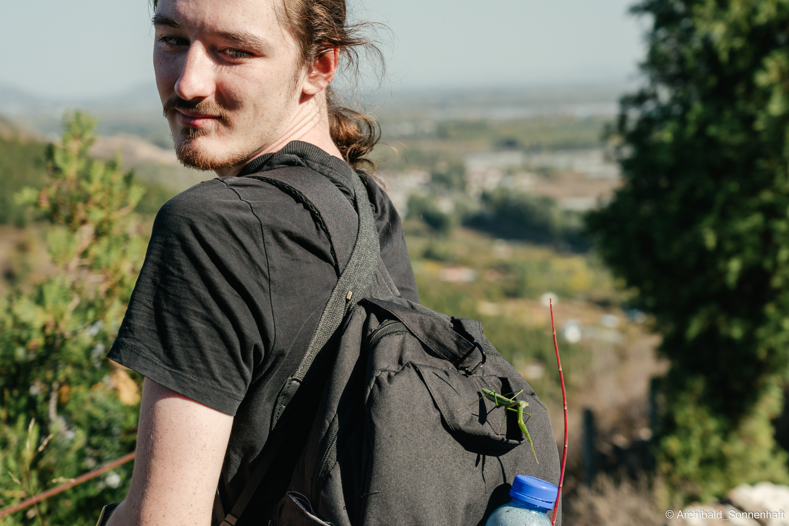 Hiking in Panlai. Photographer in Guangzhou, China. Archibald Sonnenhaft