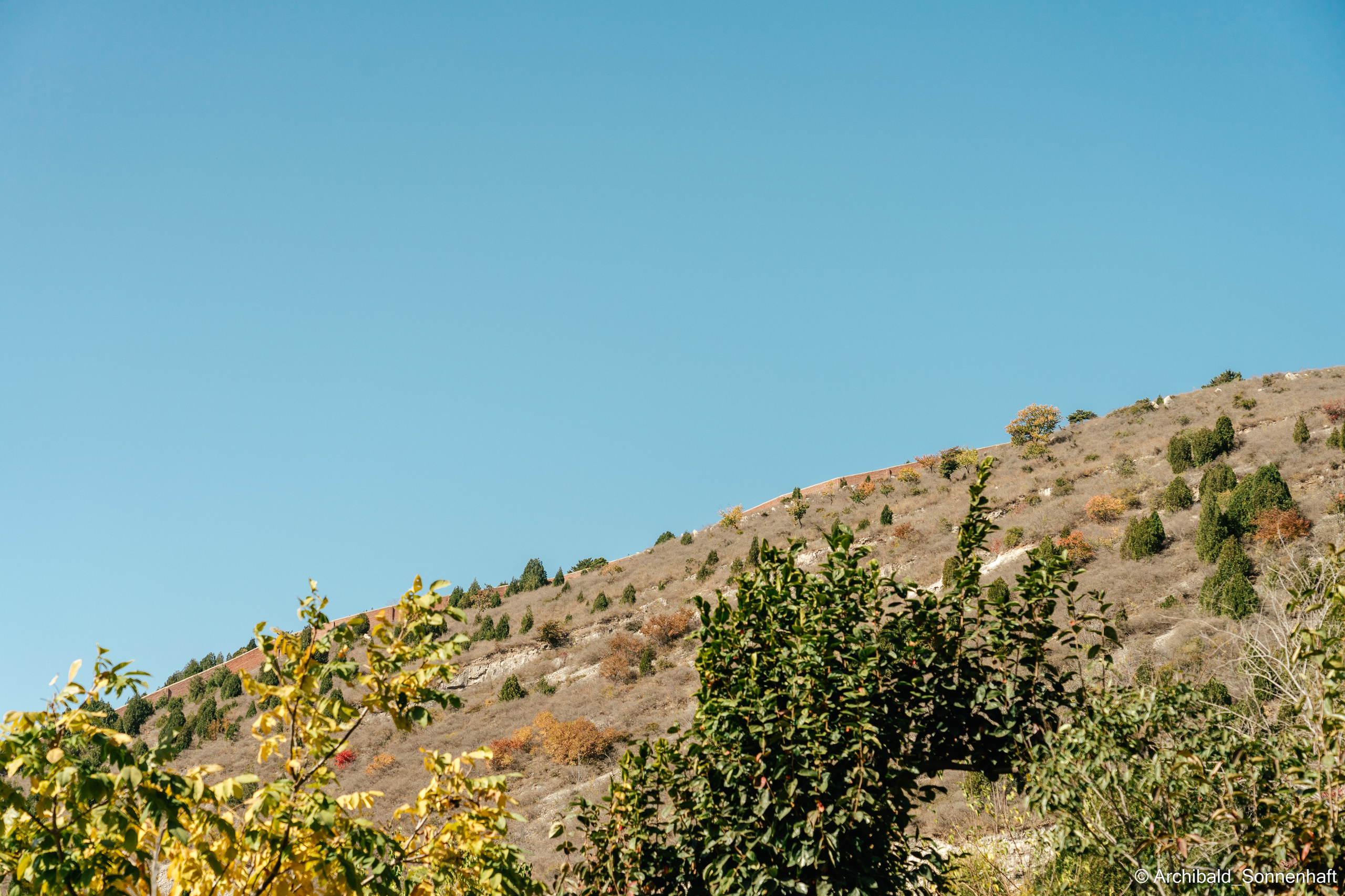 Hiking in Panlai. Photographer in Guangzhou, China. Archibald Sonnenhaft