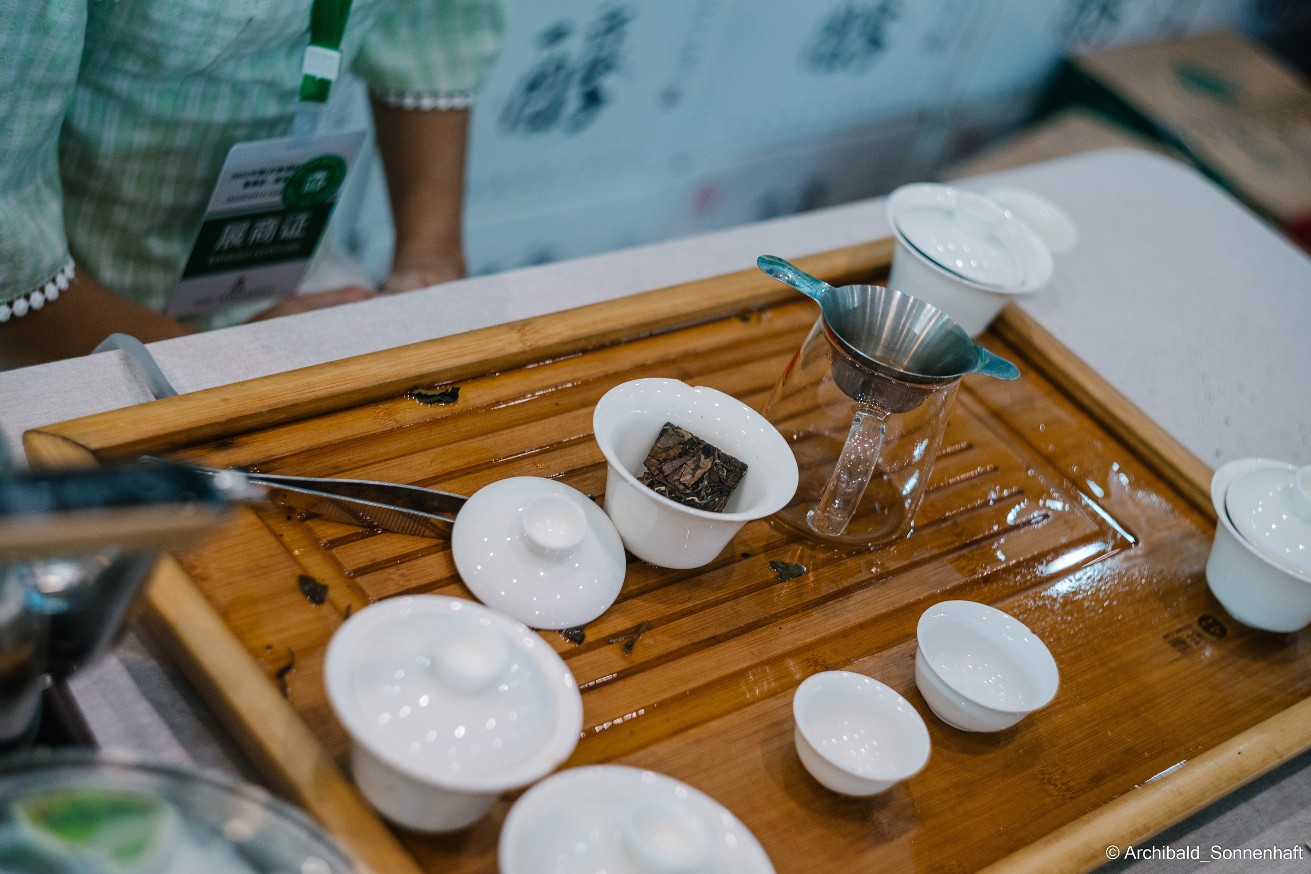 Tea exhibition in Tianjin, China. Photographer in Guangzhou, China. Archibald Sonnenhaft