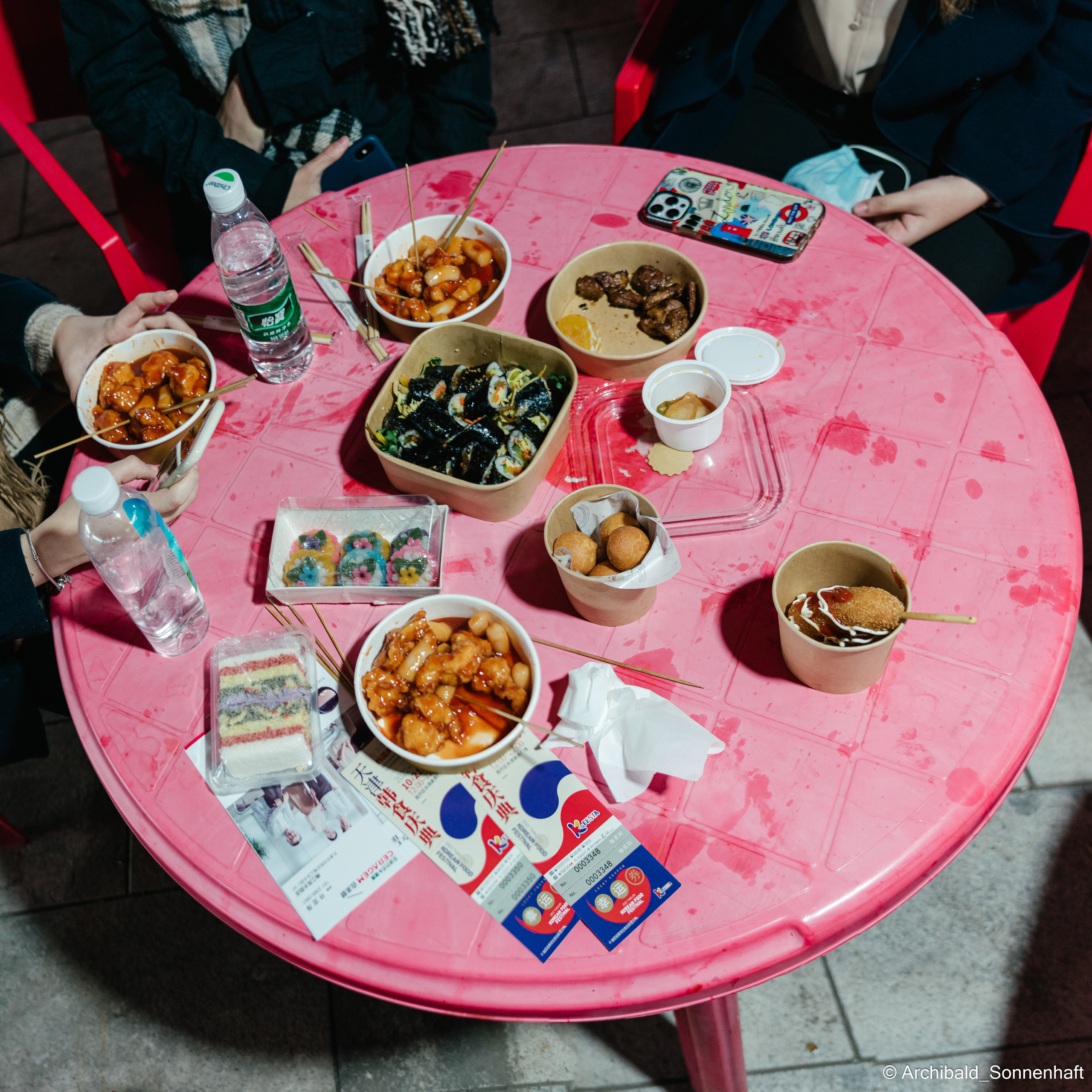 Korean food fest in Tianjin. Photographer in Guangzhou, China. Archibald Sonnenhaft