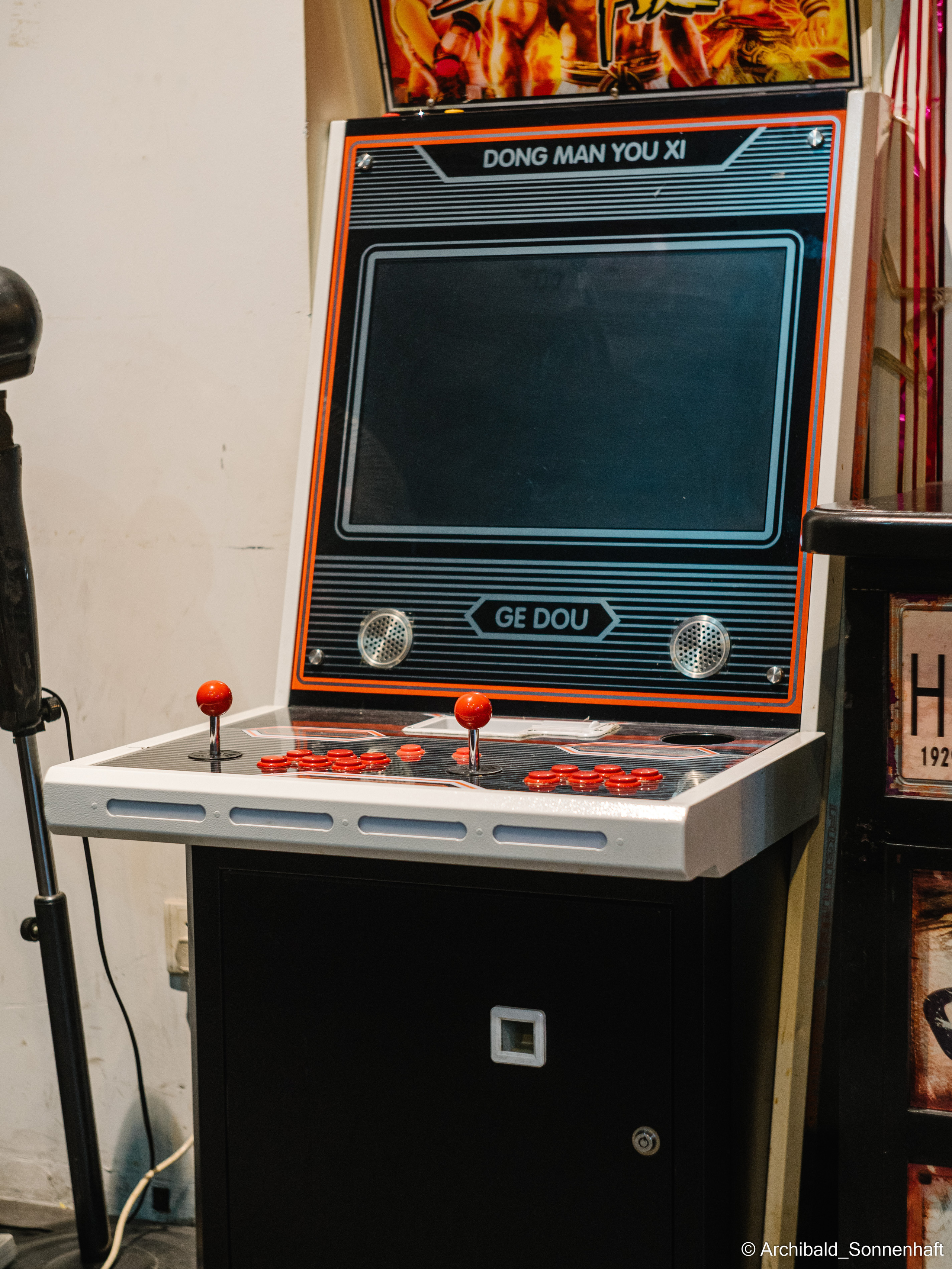 Aocheng. Photographer in Guangzhou, China. Archibald Sonnenhaft