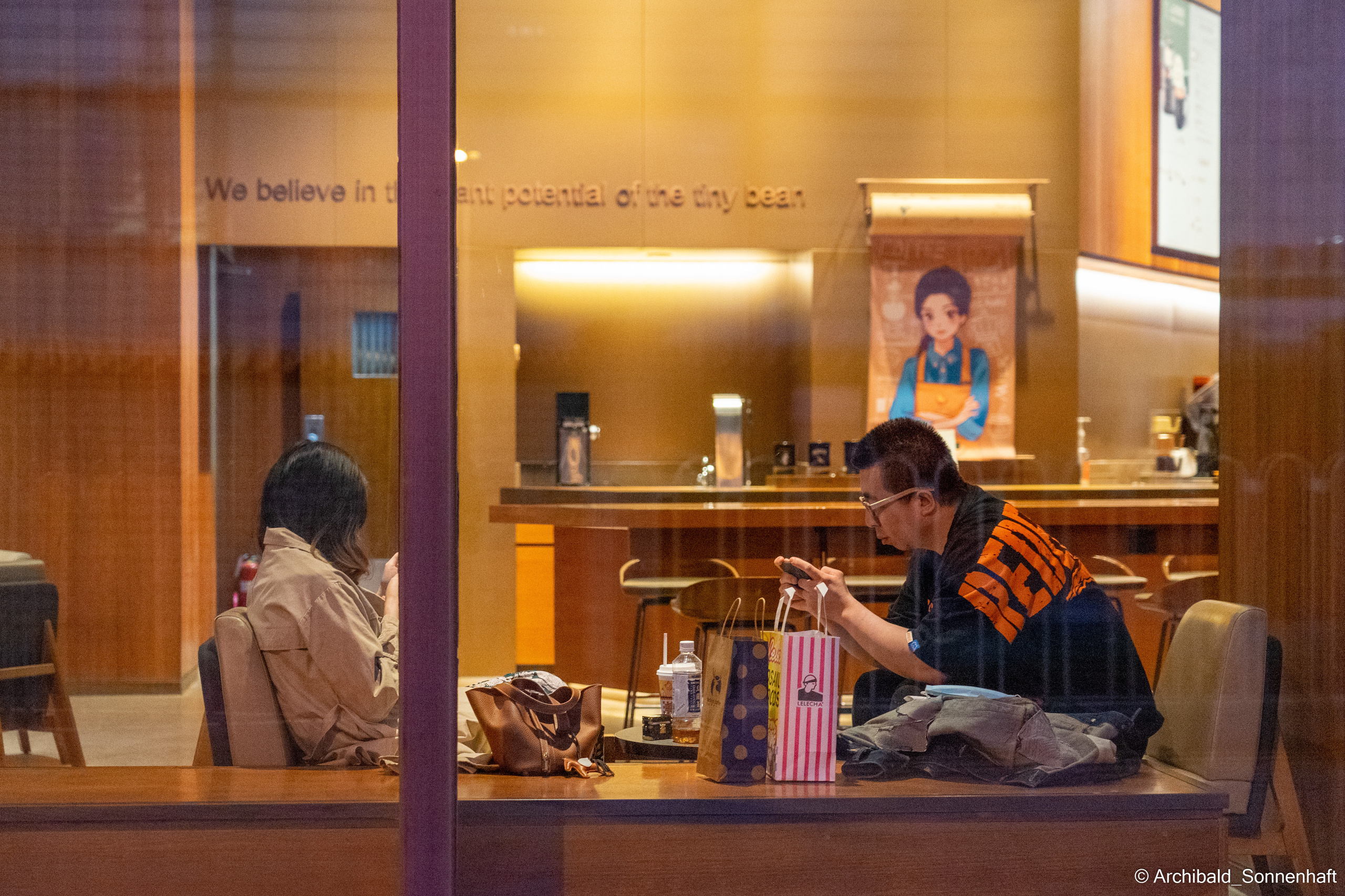 Hiking in Panlai. Photographer in Guangzhou, China. Archibald Sonnenhaft