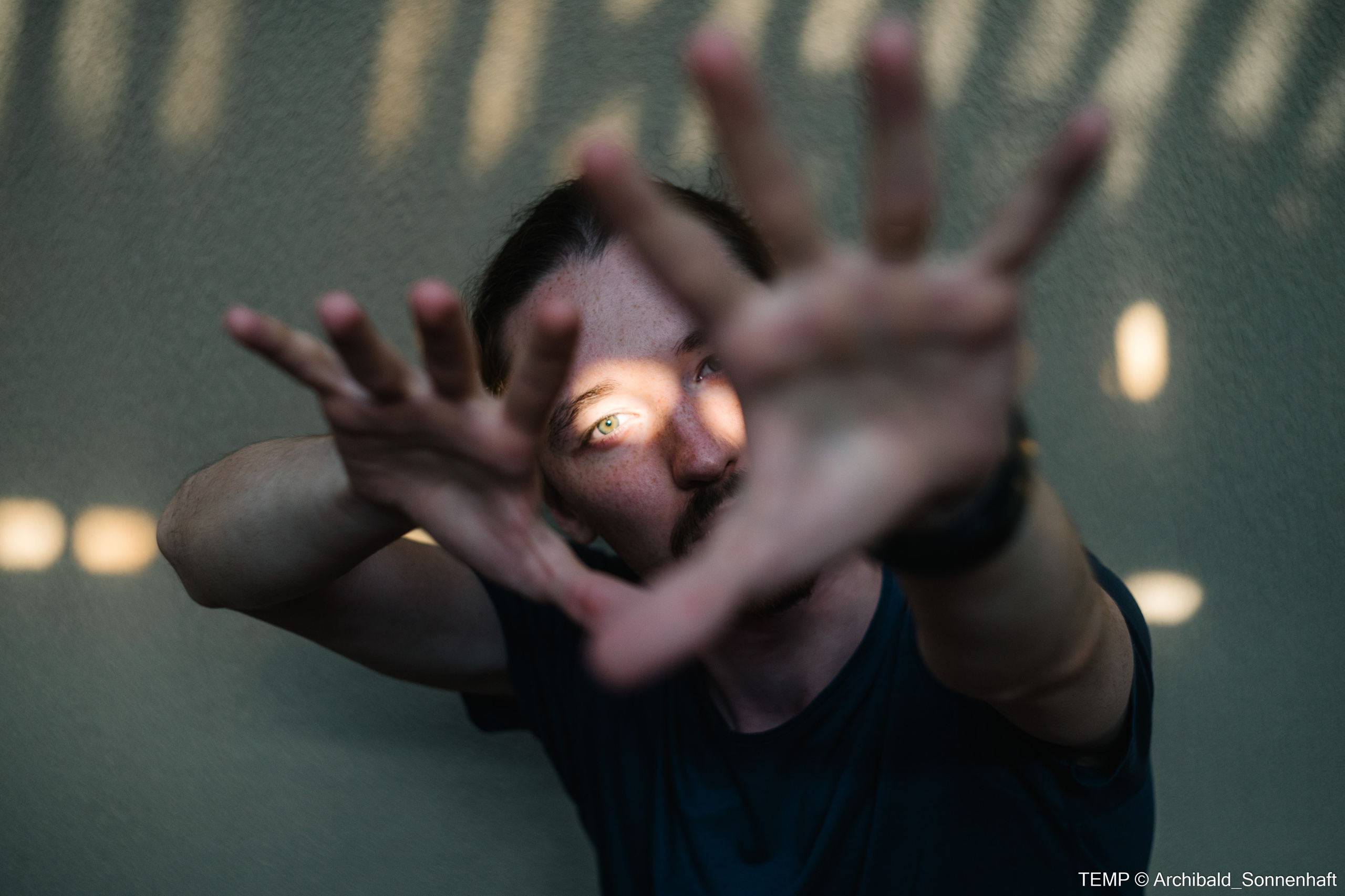 Small tourist island (Yantai district, China). Photographer in Guangzhou, China. Archibald Sonnenhaft