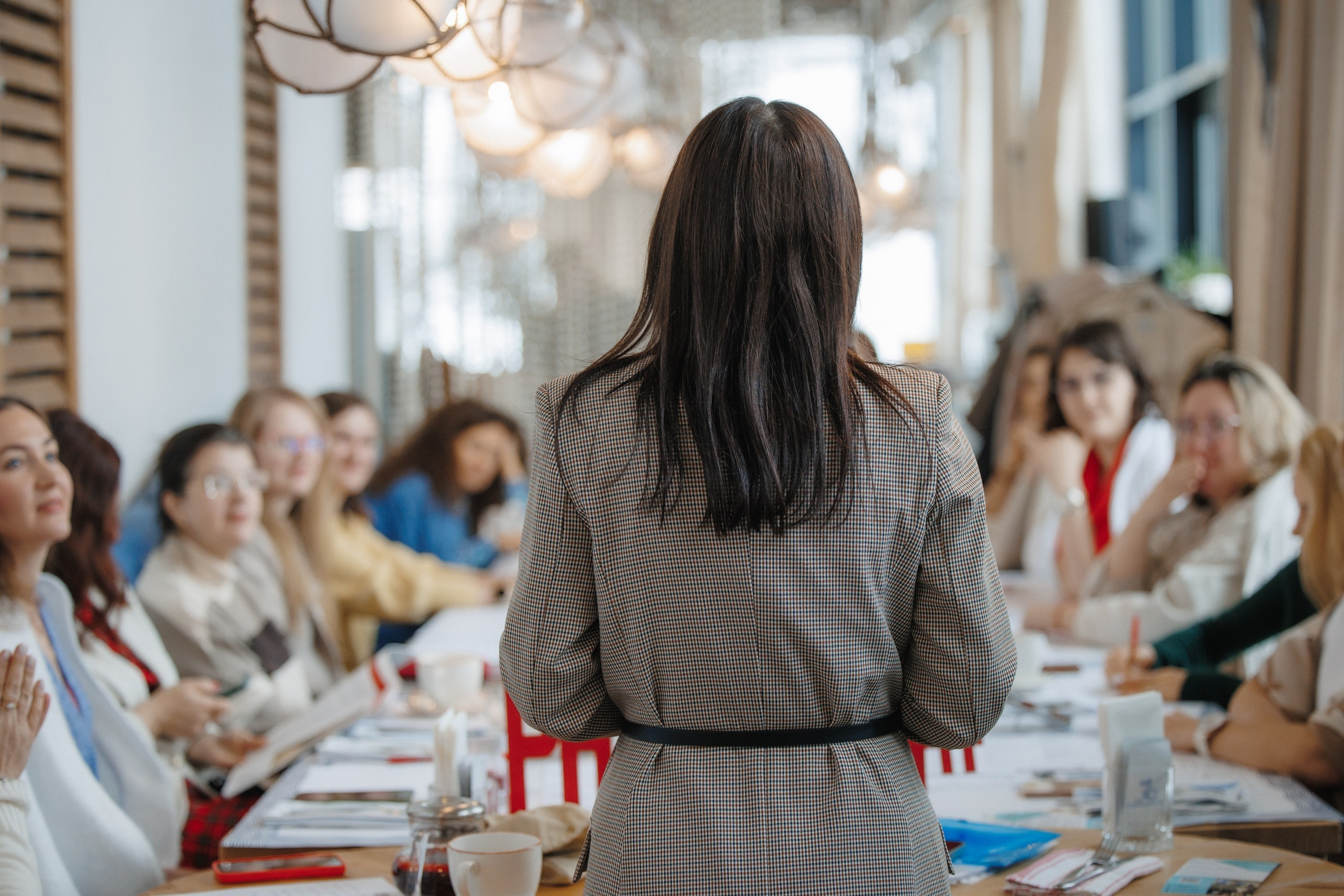 Портретный фотограф для контент съёмки в Новой Москве. Фотограф Москва. Портретный фотограф Александра Харитонова Москва Новая Москва Троицк