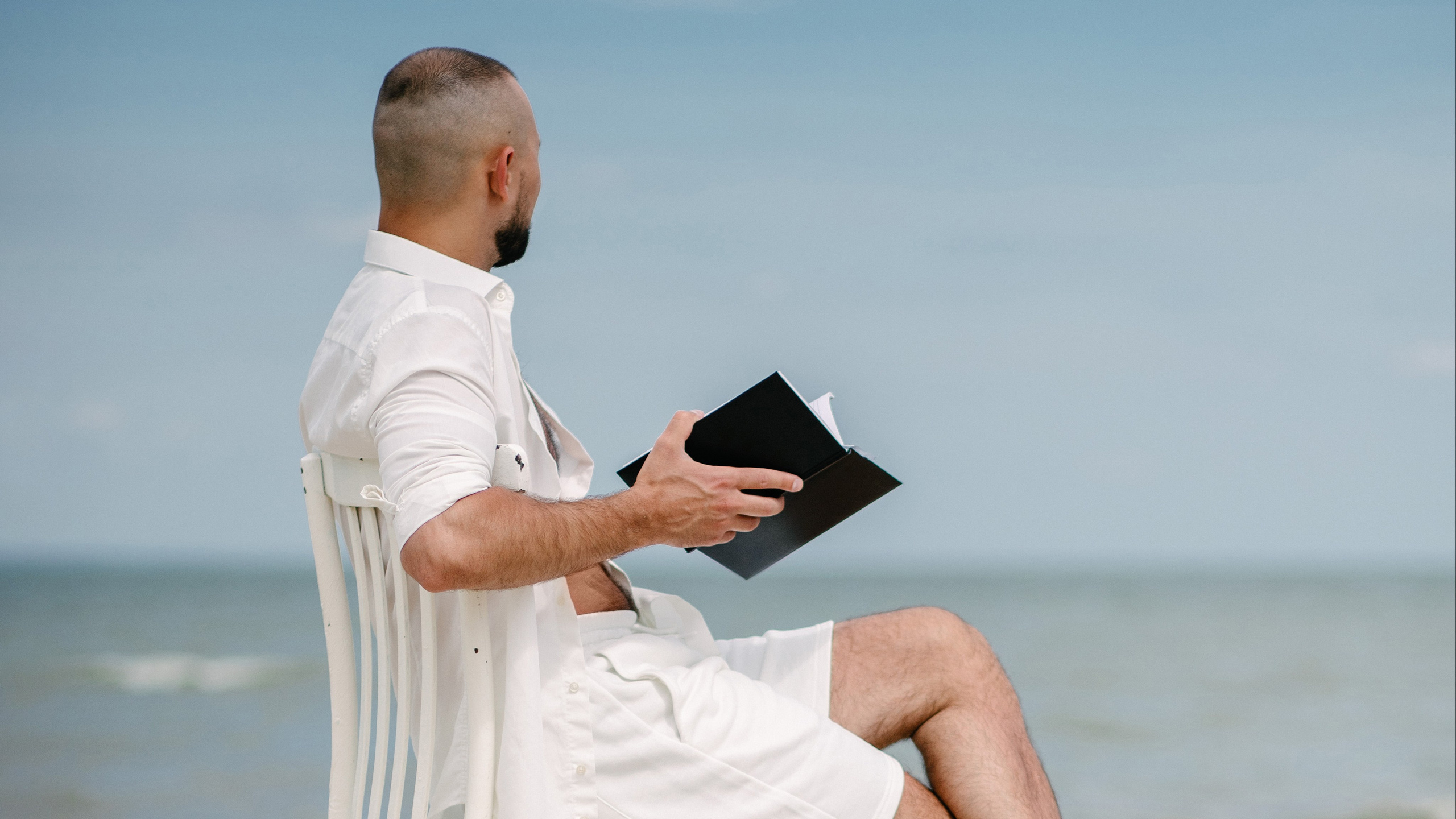 Артур непростой парень. Нечехова Виктория