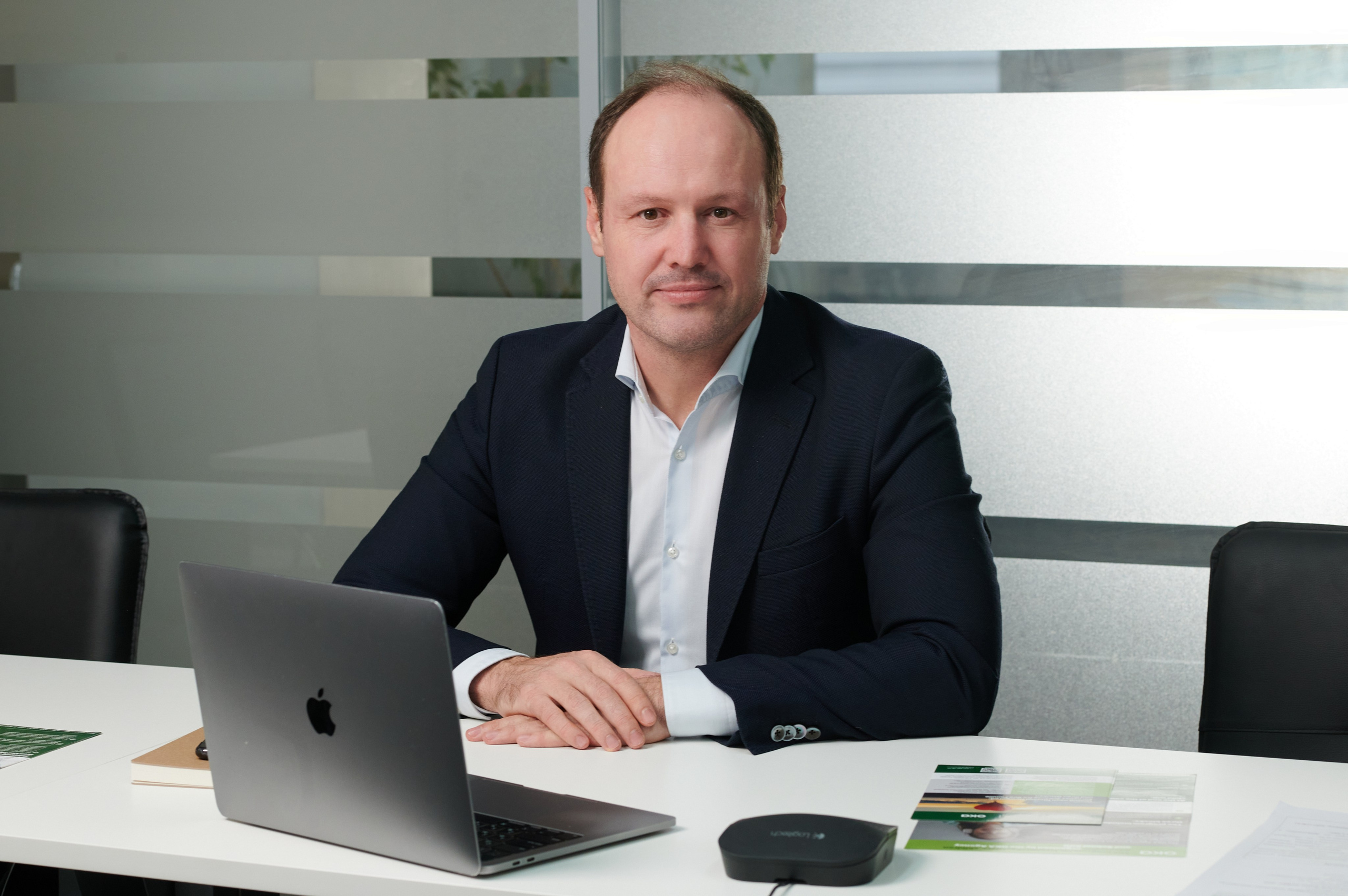 Авторитетный деловой портрет руководителя. Индивидуальная съемка для топ-менеджмента в Нижнем Новгороде