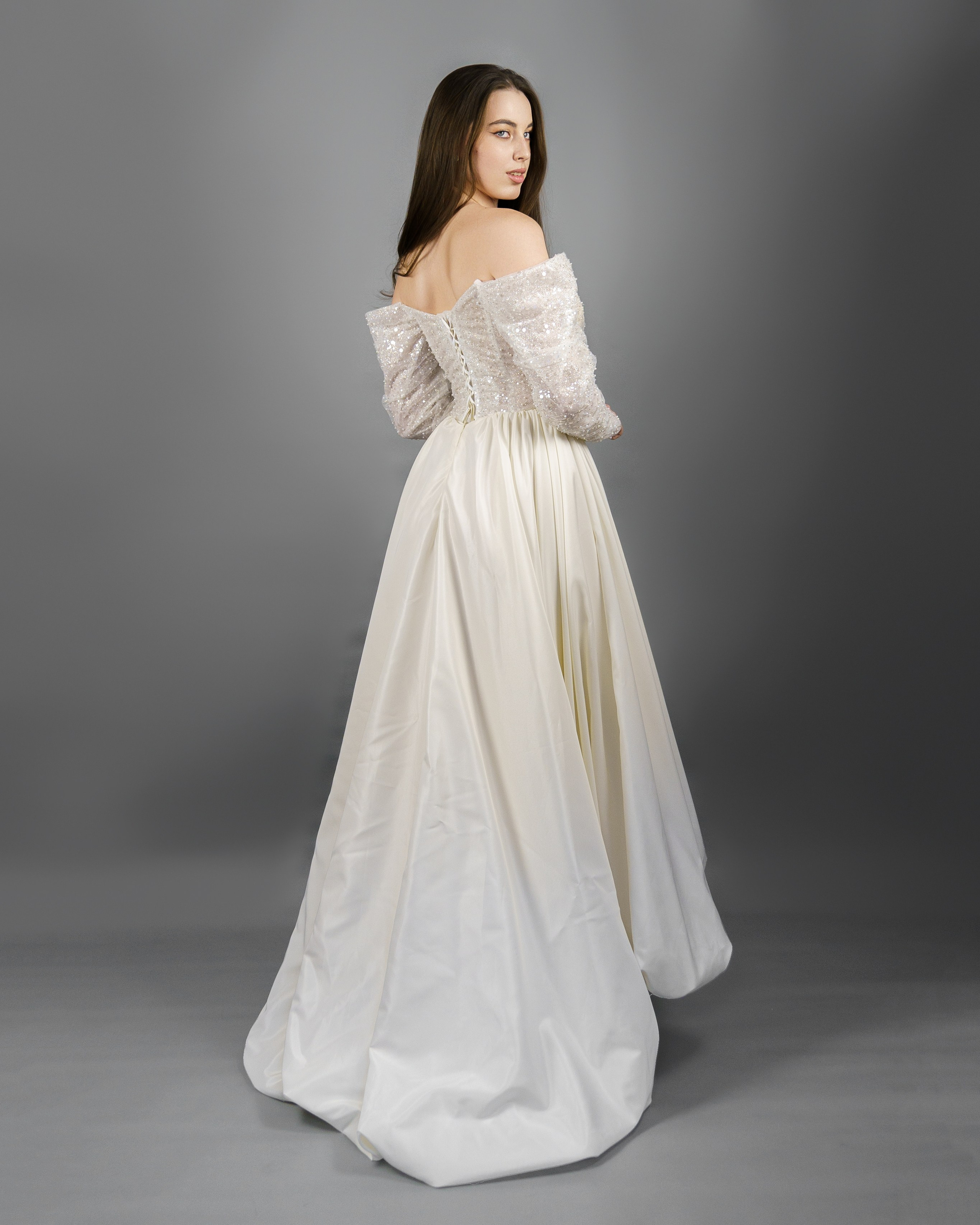 Свадебный салон " Моя свадьба ". Свадебный фотограф в Москве Кристина Чехова