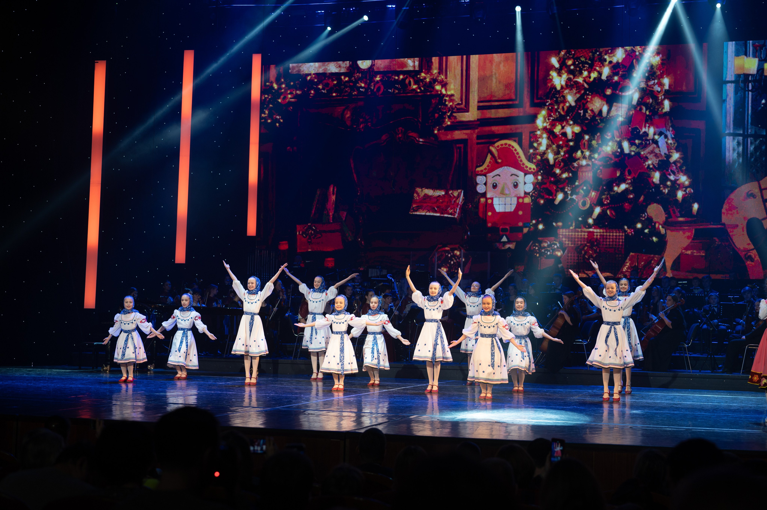 Отчетный концерт ДШИ «Гармония» «Зимняя гармония». Фотограф новорожденных, семейный детский в Тюмени Татьяна Морозова