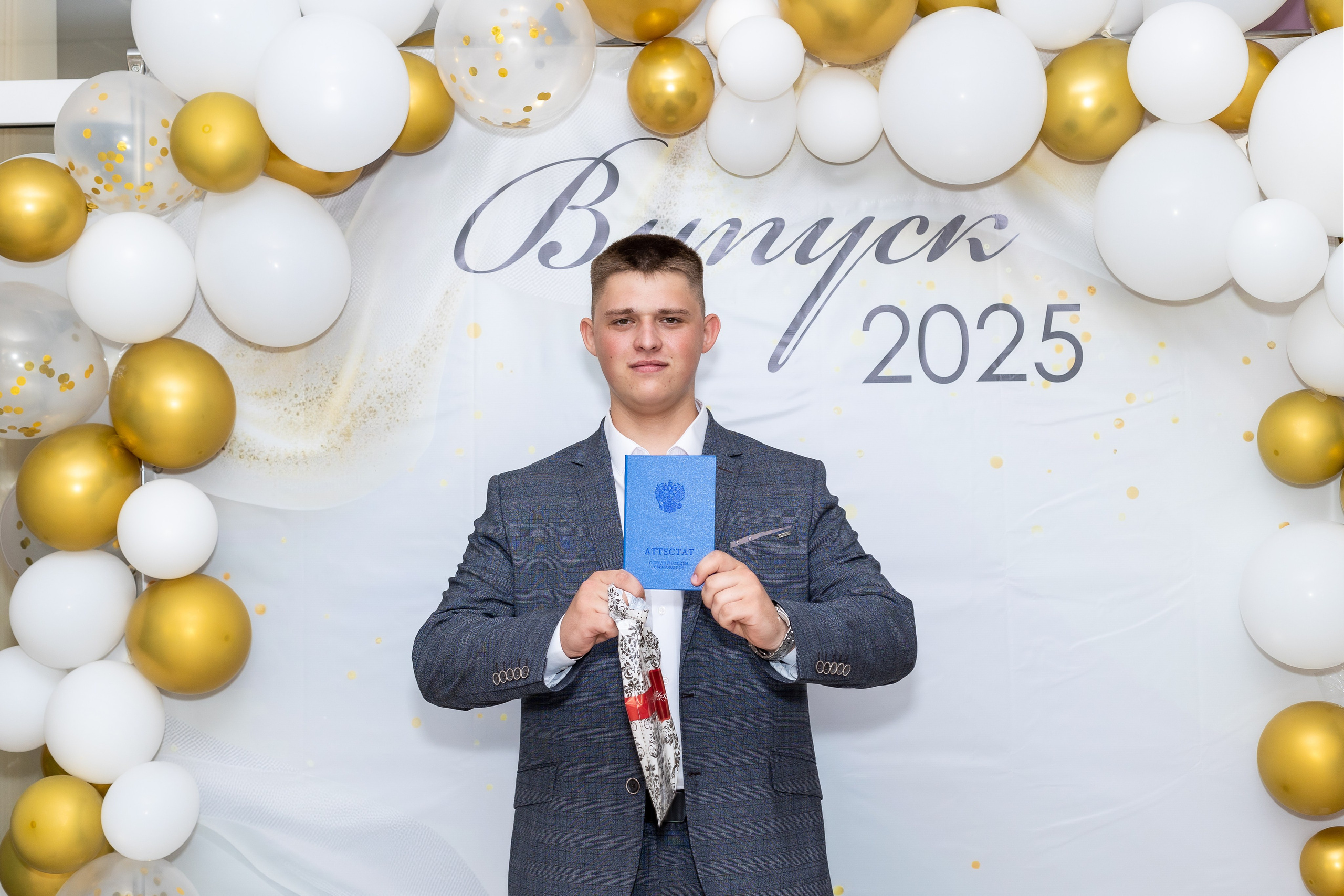 Вручение аттестата 2025. Выпускные альбомы Майкоп, Краснодар Елена Золотарева