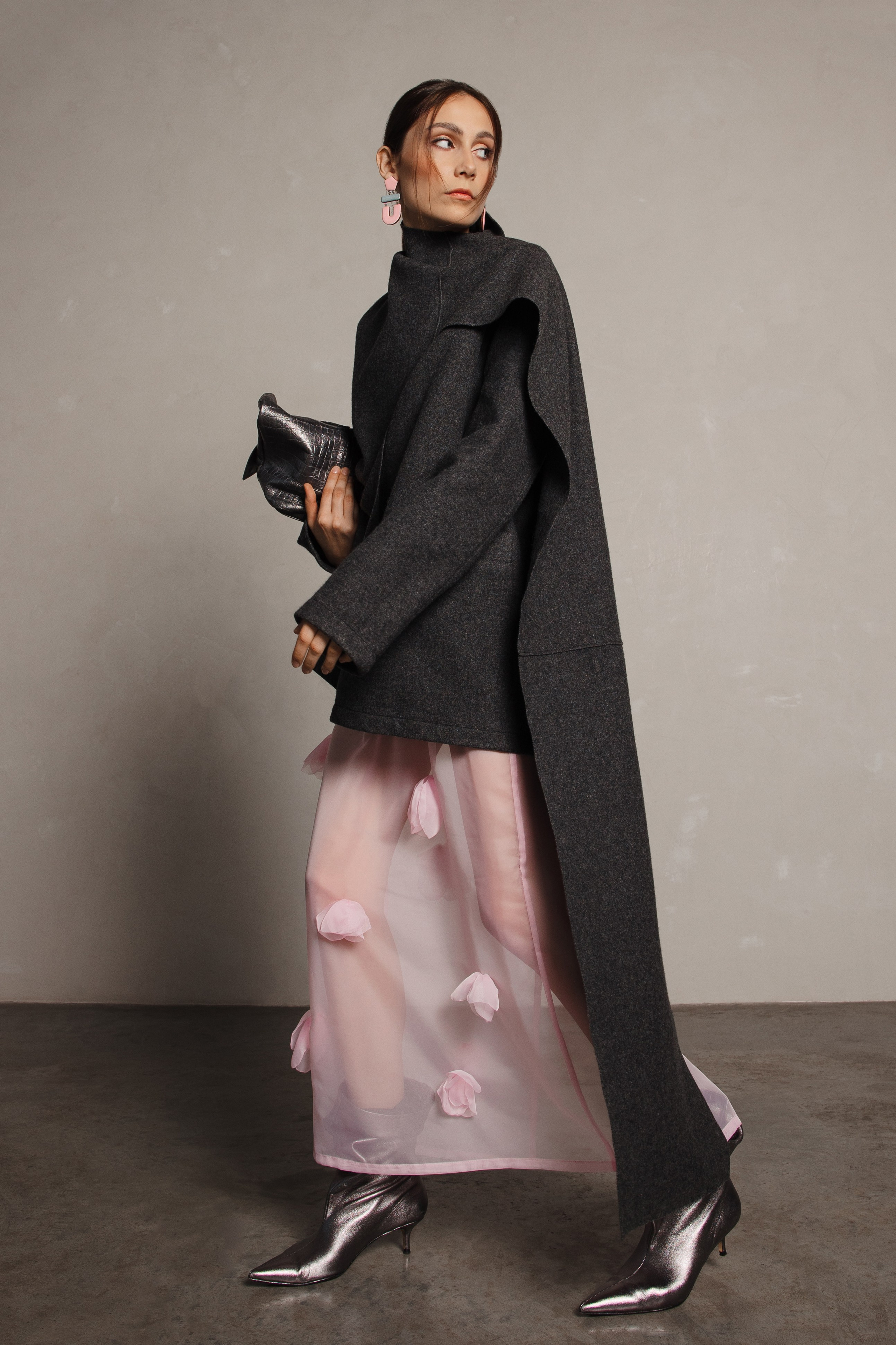 Мультибрендовый бутик «Наши в космосе» для соц. сетей. Контент фотограф в Москве и области Елена Кулакова