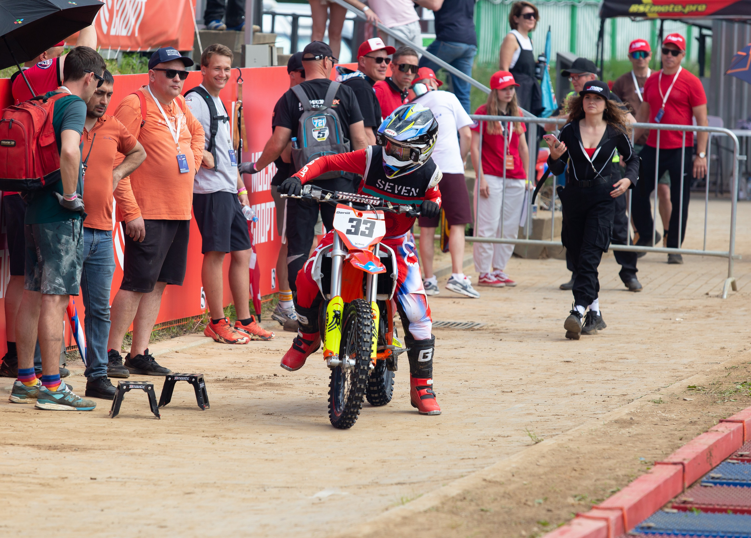Чемпионат Москвы по суперкроссу 2025. Репортажный фотограф в Москве