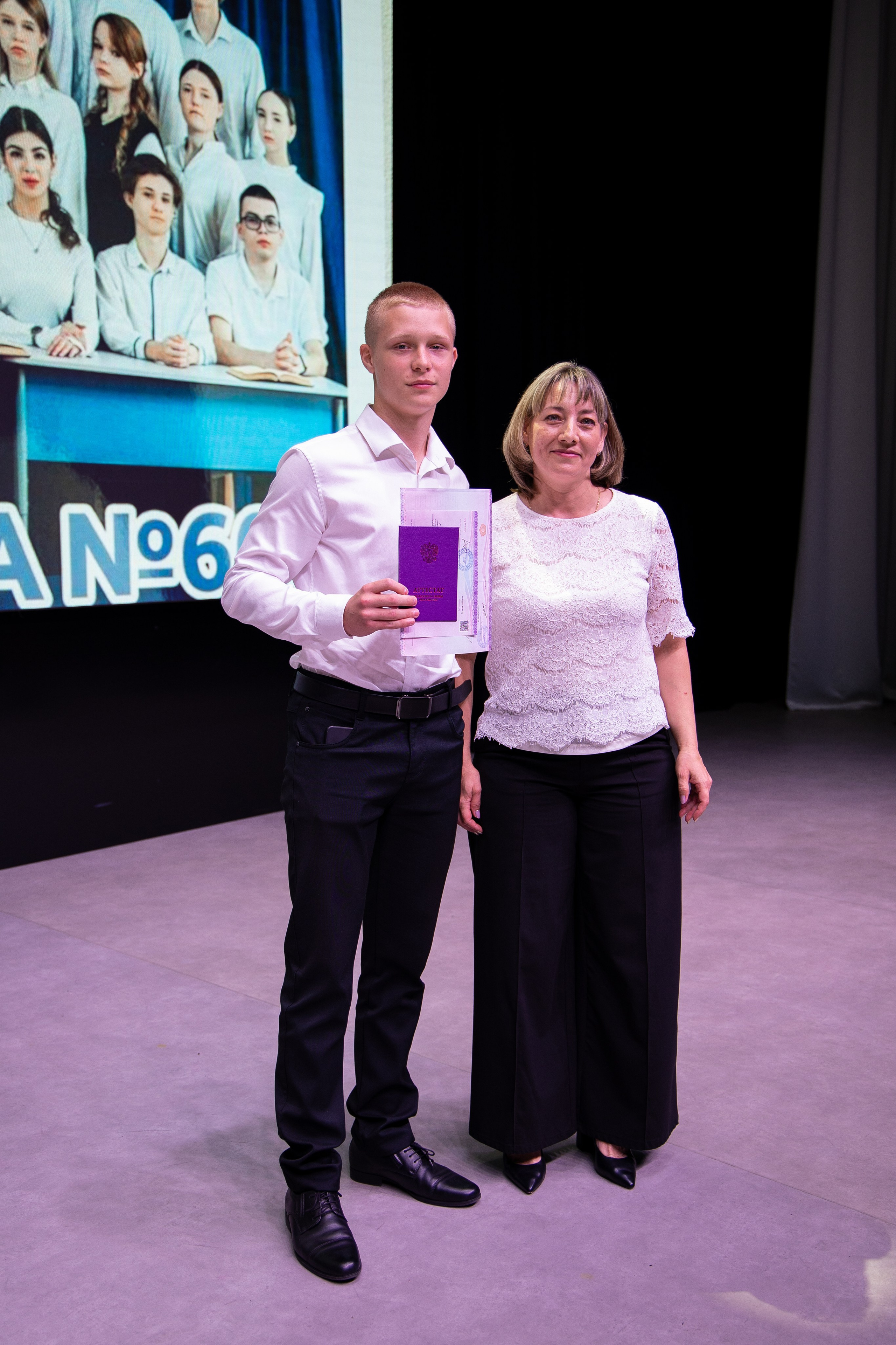 Выпускной в школе. Анна Рышкевич