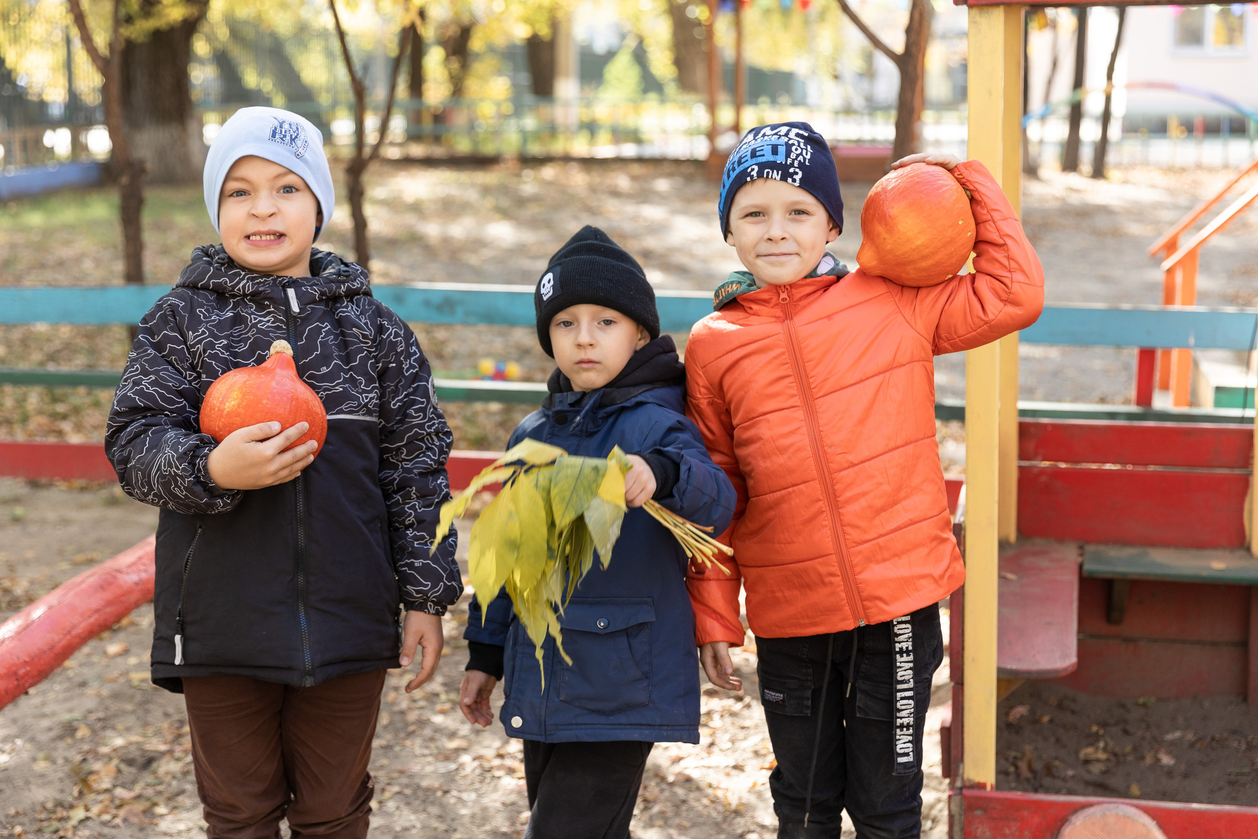 Здесь ^ Осенняя фотосессия. Семейный, детский, школьный фотограф в Благовещенске Яна Белоусова