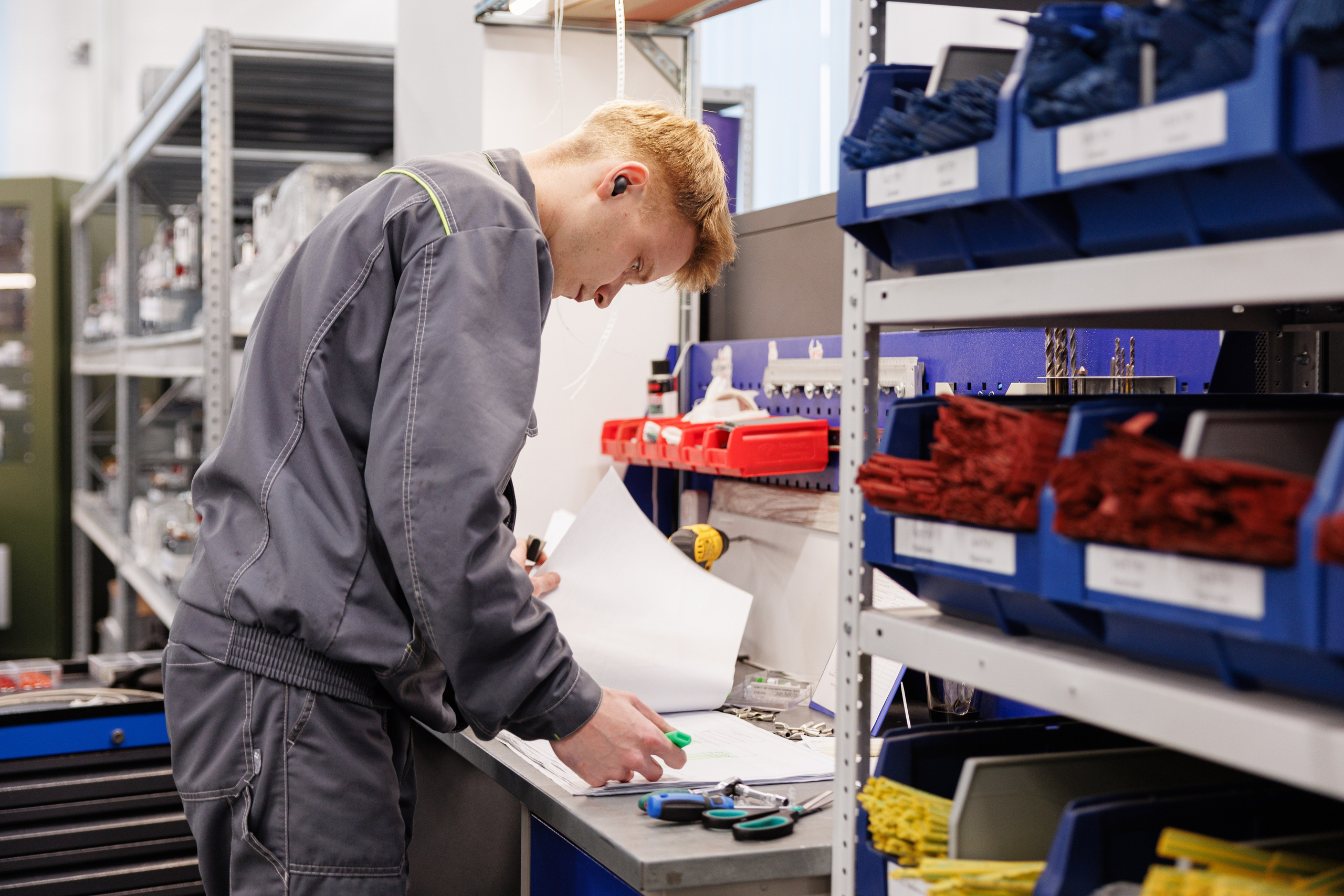 Вольтаг — Экскурсия по производству. Контент для бизнеса в Екатеринбурге Полдень Медиа