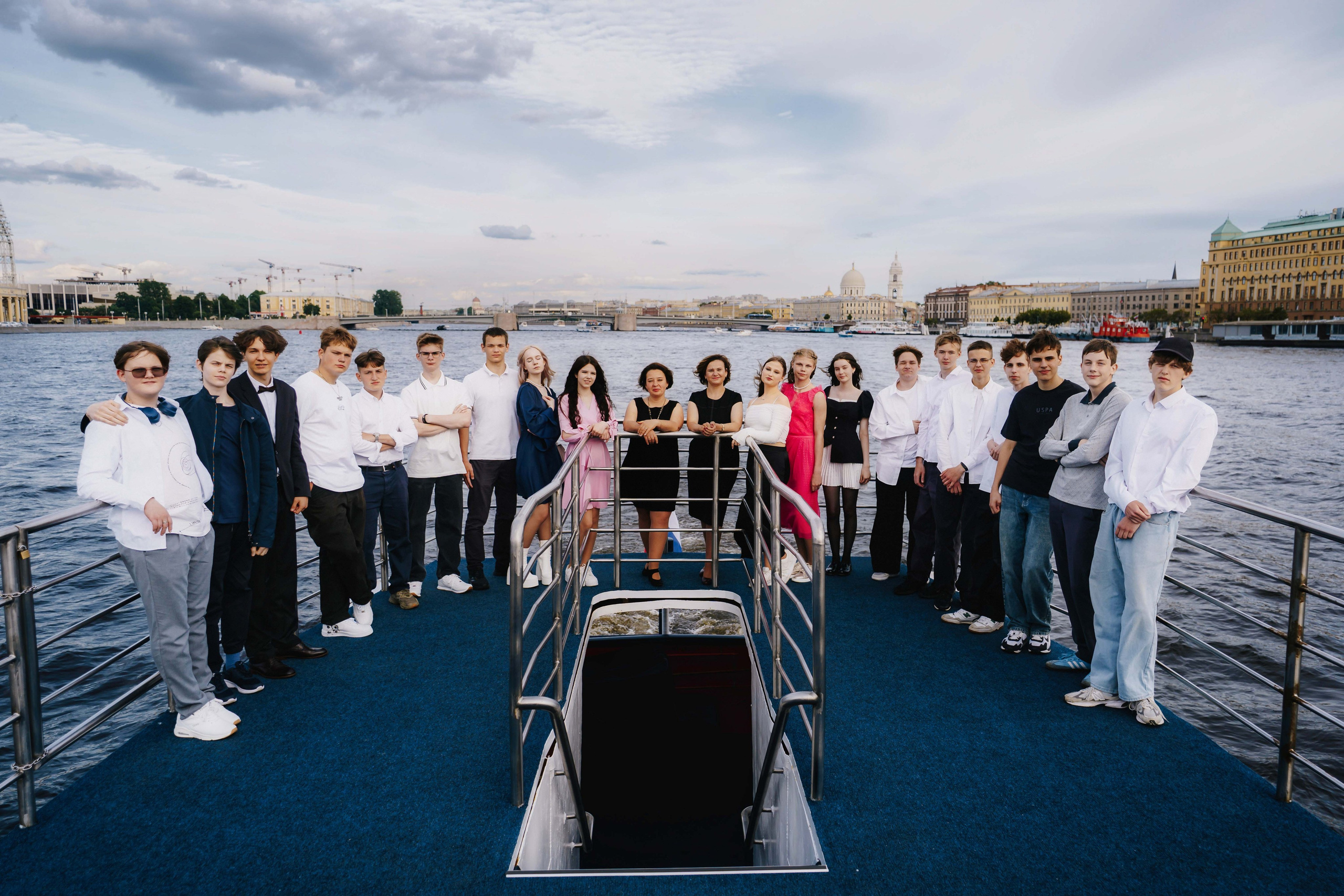 Выпускной 9В. Свадебный и семейный фотограф в Санкт-Петербурге Виктор Голубев