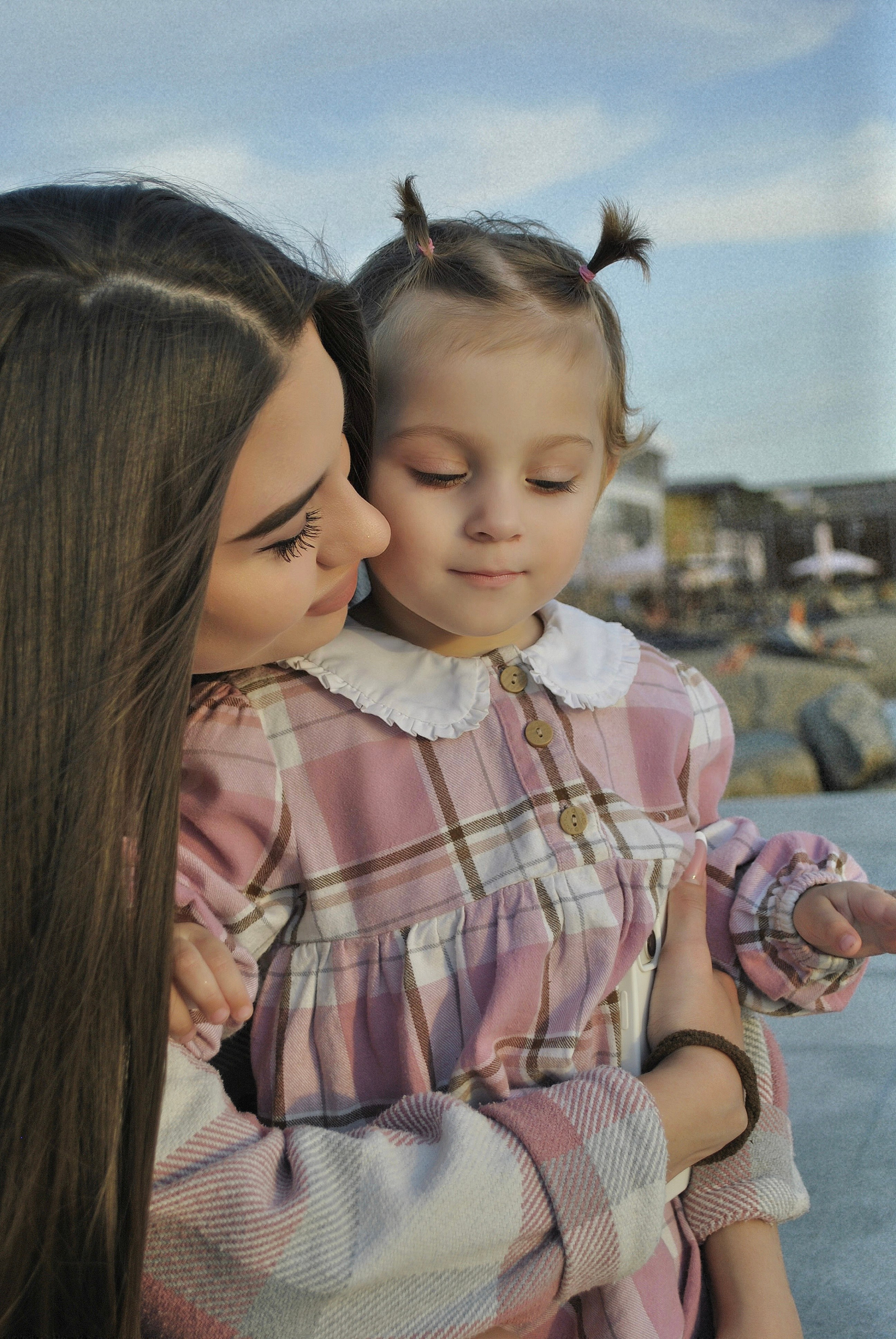Анастасия и дочь. Фотограф Мария Мусаелян