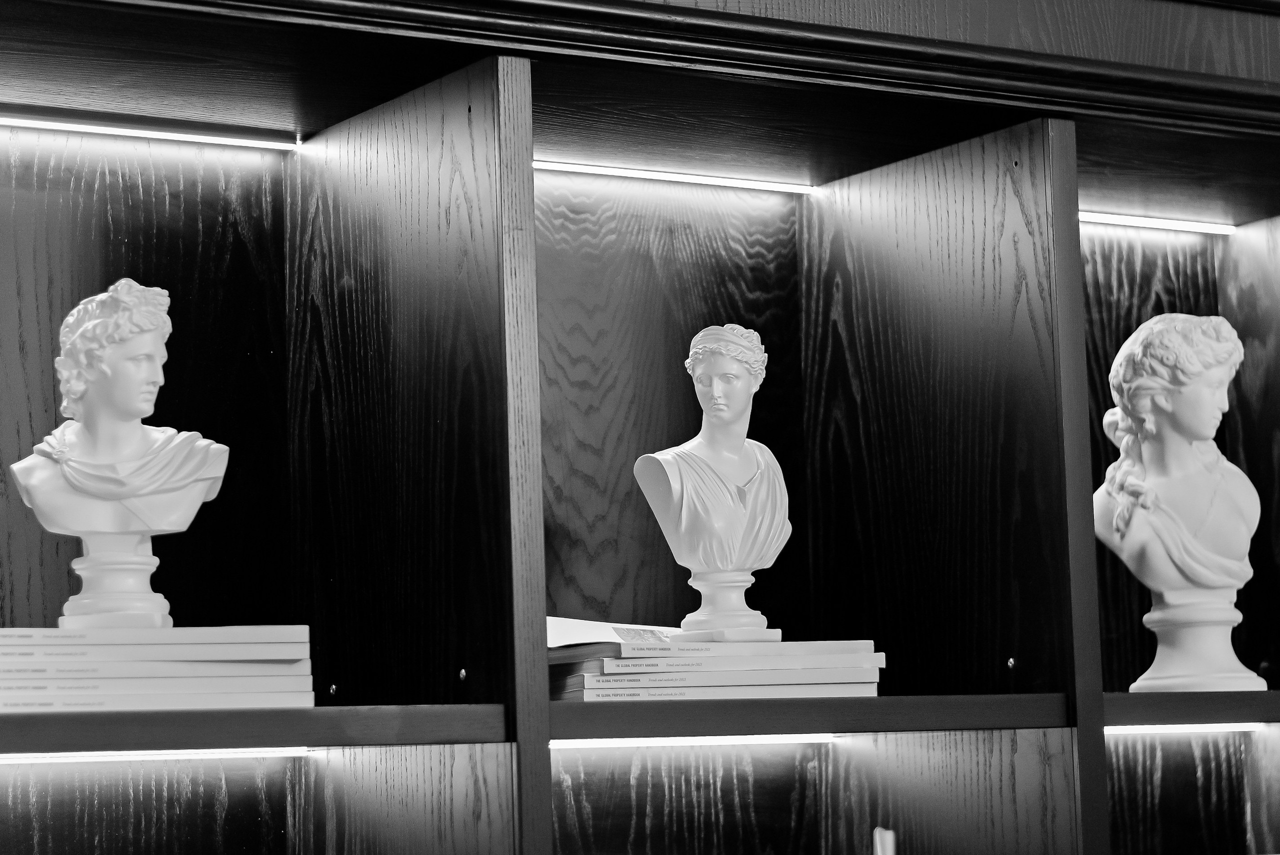 BARNES. РЕПОРТАЖНЫЙ И БИЗНЕС ФОТОГРАФ В МОСКВЕ, ЕГОР НИКОЛАЕВ