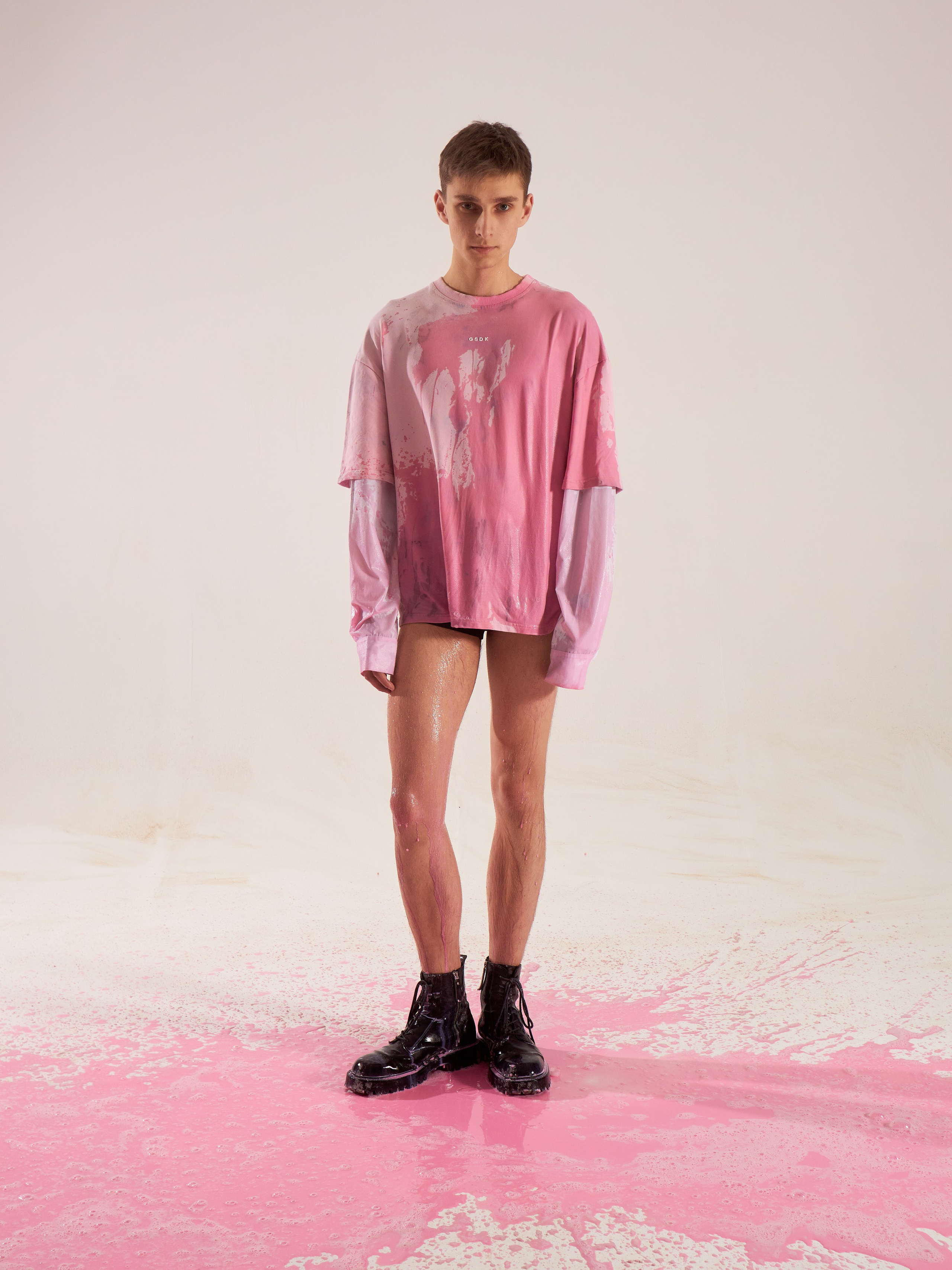 Предметная съемка одежды в Москве: организуем фотографа, который знает тренды e-commerce