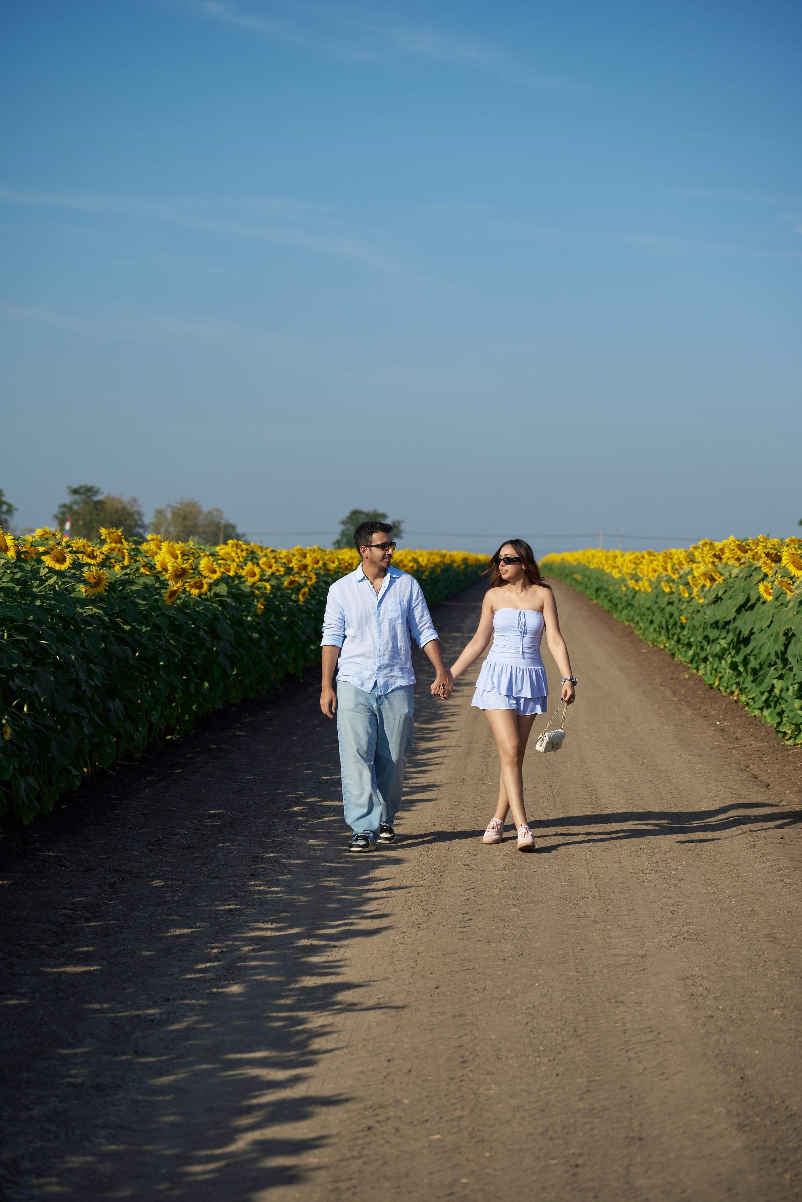 Love in the field. Photographer Bangkok — Pattaya | фотограф Бангкок — Паттайа