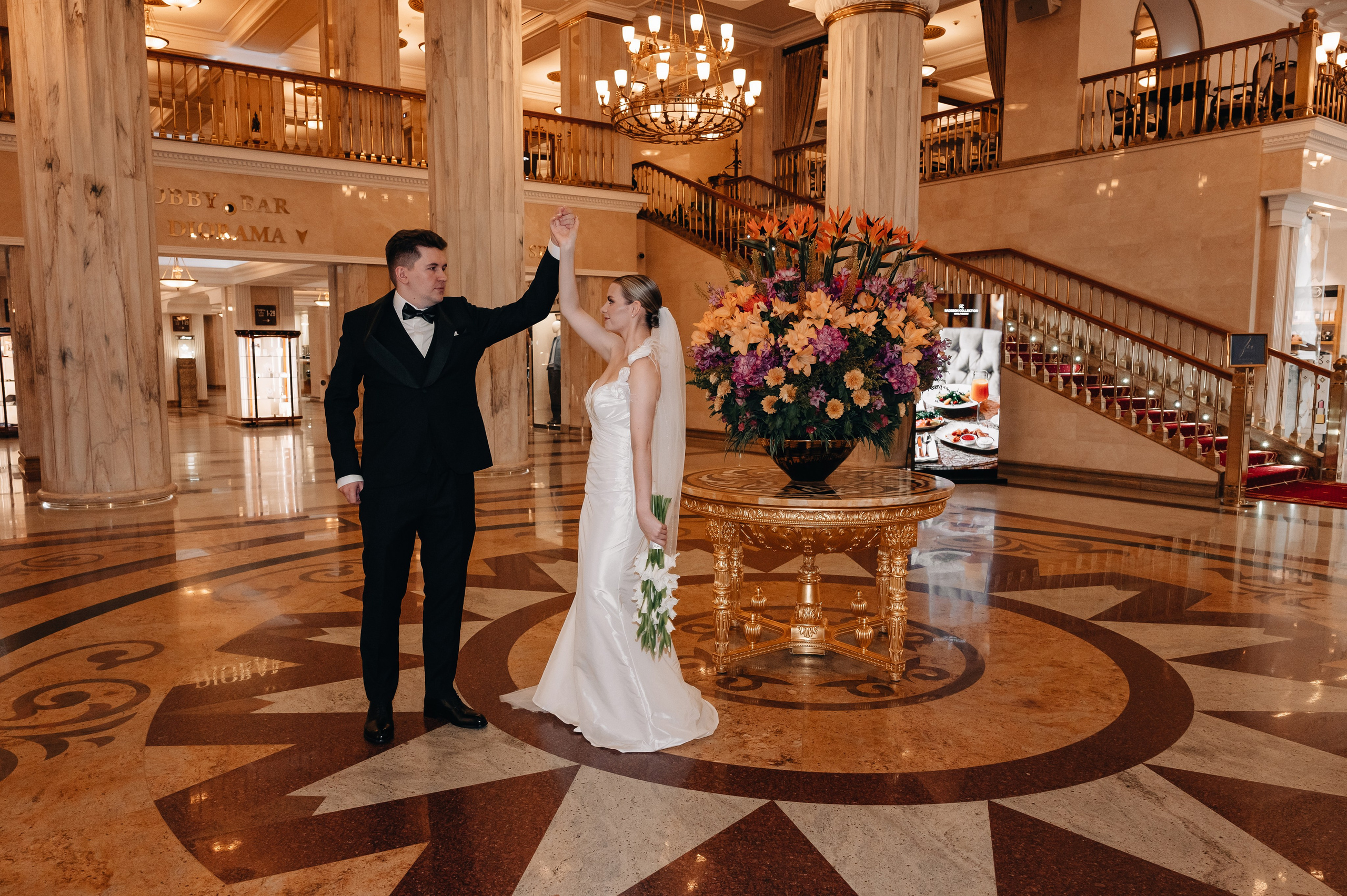 П&А | Гостиница «Украина», ГУМ и Таганский ЗАГС. Портретный фотограф Москва Светлана Кашура