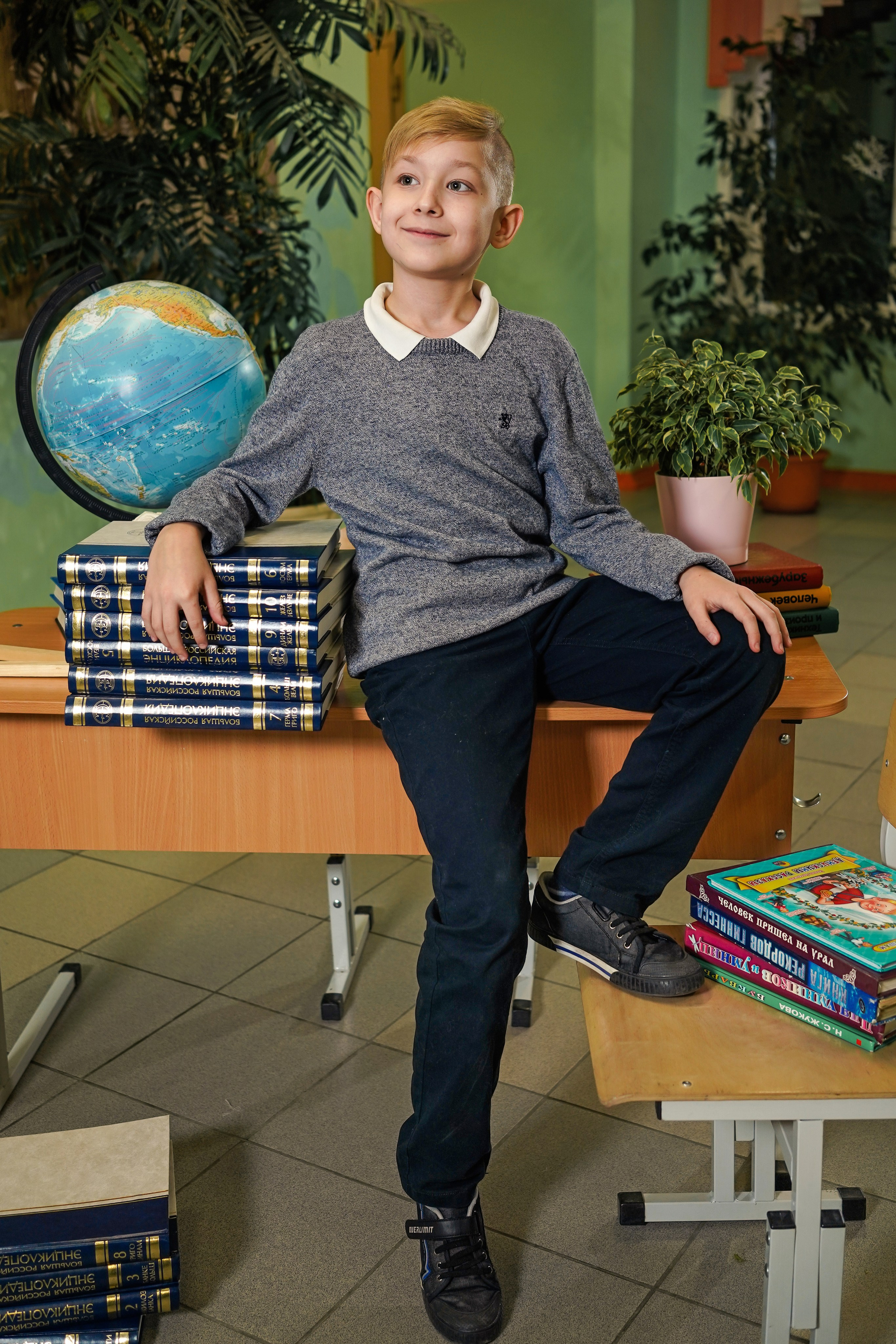 Выпускные альбомы, 4 класс Школа № 175 школьная фотосессия. Семейный и портретный фотограф в Екатеринбурге Анна Лобанова