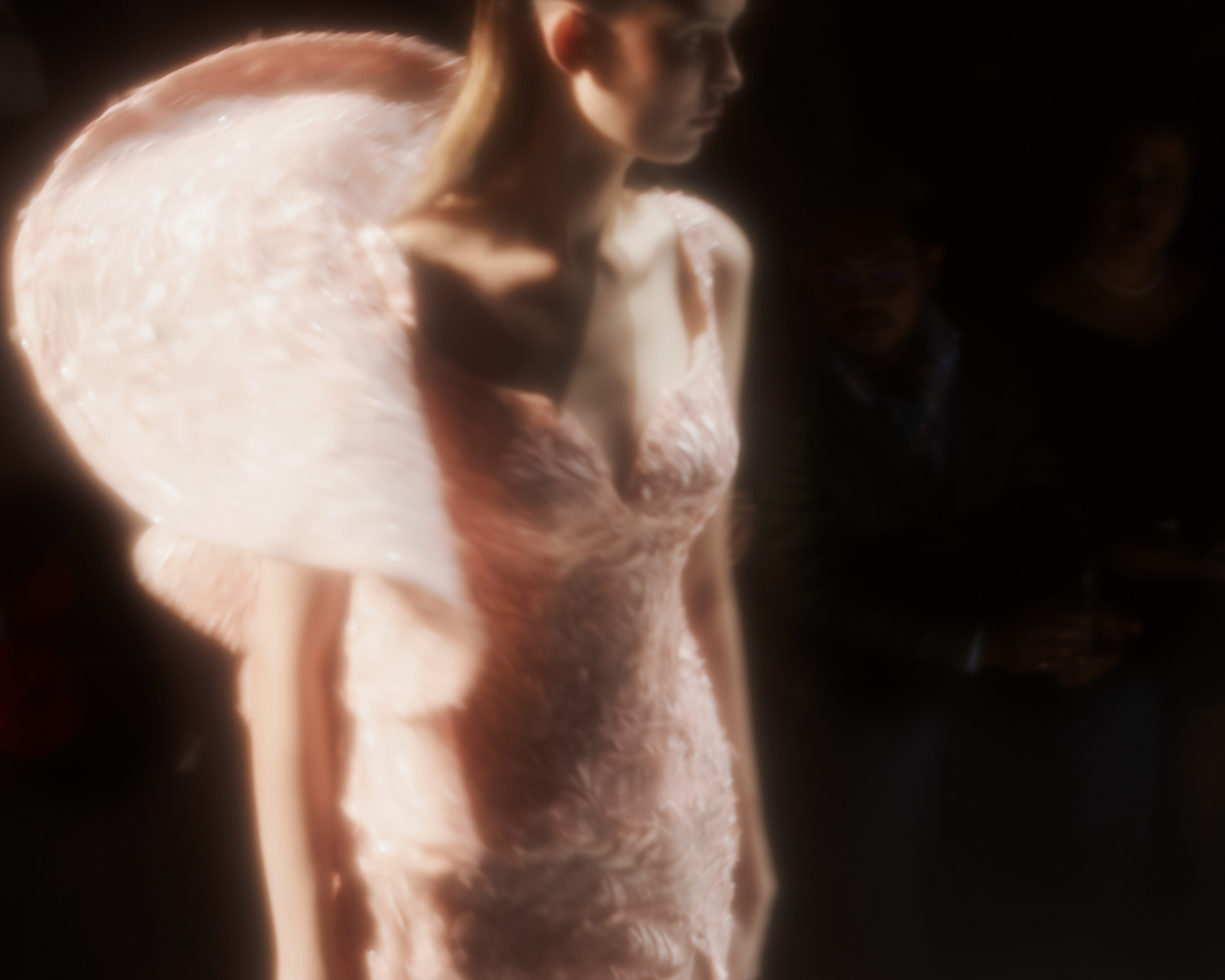 Неделя Моды в Москве Октябрь 2024 (Цвет). Фотограф в Мурманске Оксана Черноморец